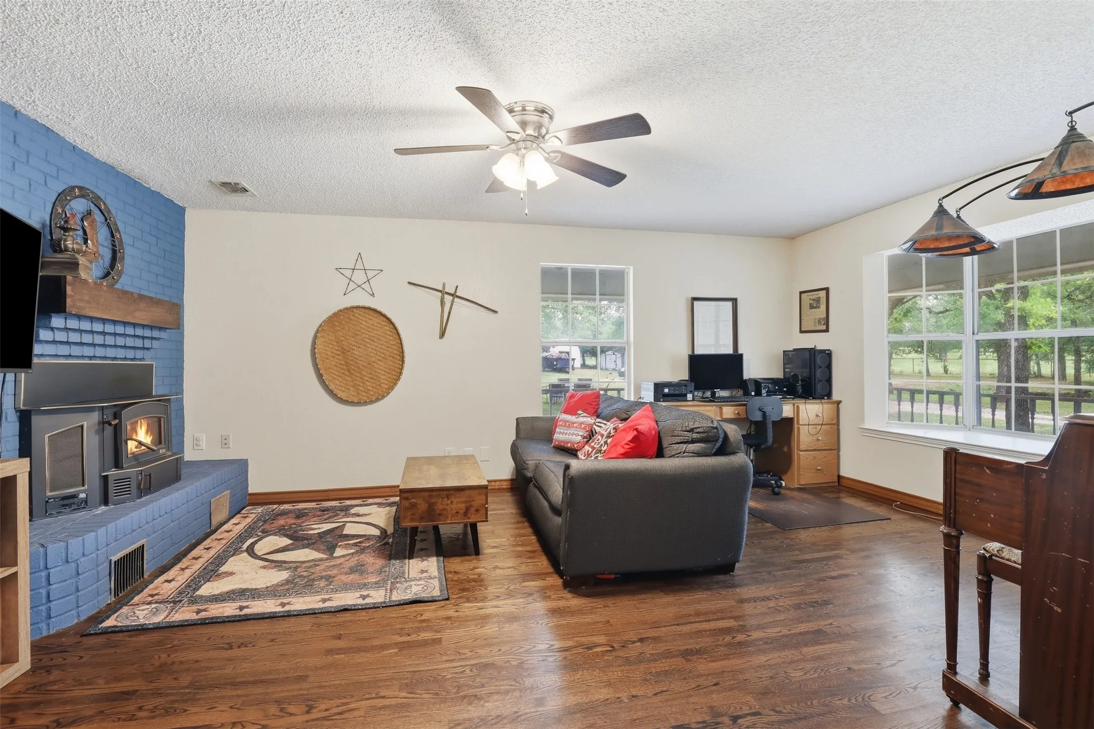 Single Family Residence For Sale in Parker County , 288 Sanders Road, Weatherford, Texas 76087, 4 Bedroom, 4 Bathroom, Garage spaces, 3,620 Sqft, built in 1987, mls#21253479, Real Estate Agent in Weatherford, Homes For Sale in Parker county, Homes For Sale in Weatherford, Realtor in Weatherford Texas, Real Estate Brokerage Independent Realty Texas, Luminita Cordes Realtor