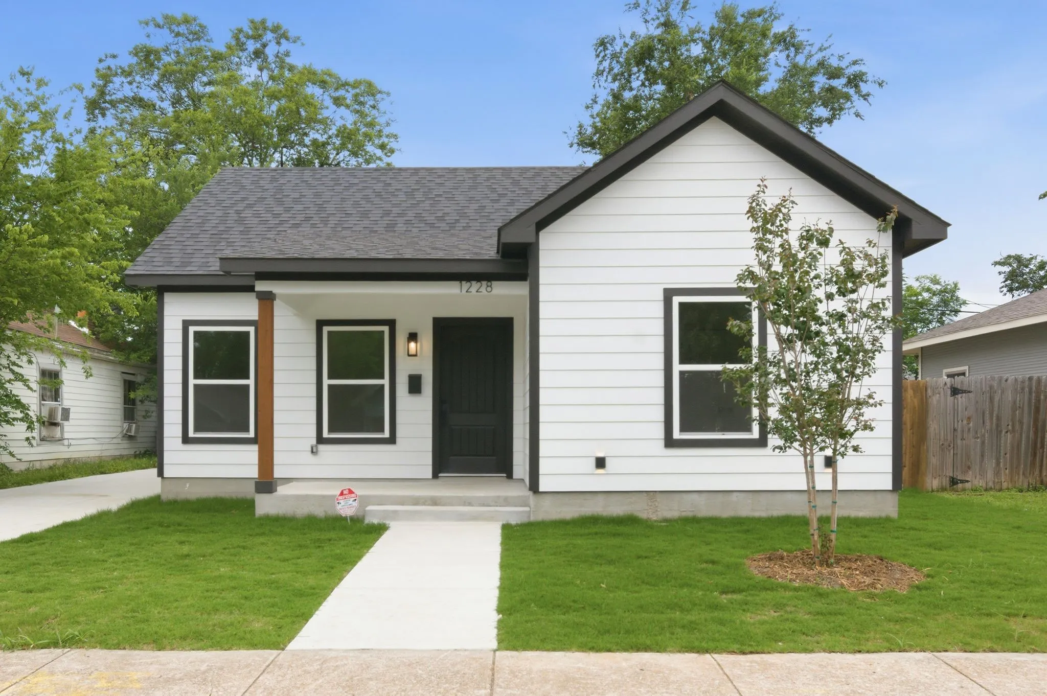 Single Family Residence For Sale in Tarrant County , 1228 E Tucker Street, Fort Worth, Texas 76104, 3 Bedrooms, 2 Bathrooms, Garage spaces, 1,500 Sqft, built in 2026, Price $300,000, mls#21270133, Real Estate Agent in Fort Worth, Homes For Sale in Tarrant county, Homes For Sale in Fort Worth, Realtor in Fort Worth Texas, Real Estate Brokerage Independent Realty Texas, Luminita Cordes Realtor