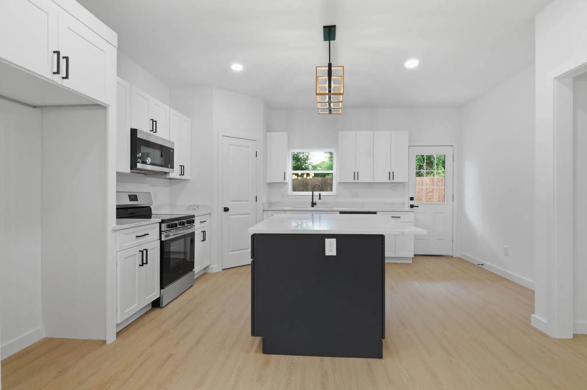 Single Family Residence For Sale in Tarrant County , 1228 E Tucker Street, Fort Worth, Texas 76104, 3 Bedrooms, 2 Bathrooms, Garage spaces, 1,500 Sqft, built in 2026, Price $300,000, mls#21270133, Real Estate Agent in Fort Worth, Homes For Sale in Tarrant county, Homes For Sale in Fort Worth, Realtor in Fort Worth Texas, Real Estate Brokerage Independent Realty Texas, Luminita Cordes Realtor