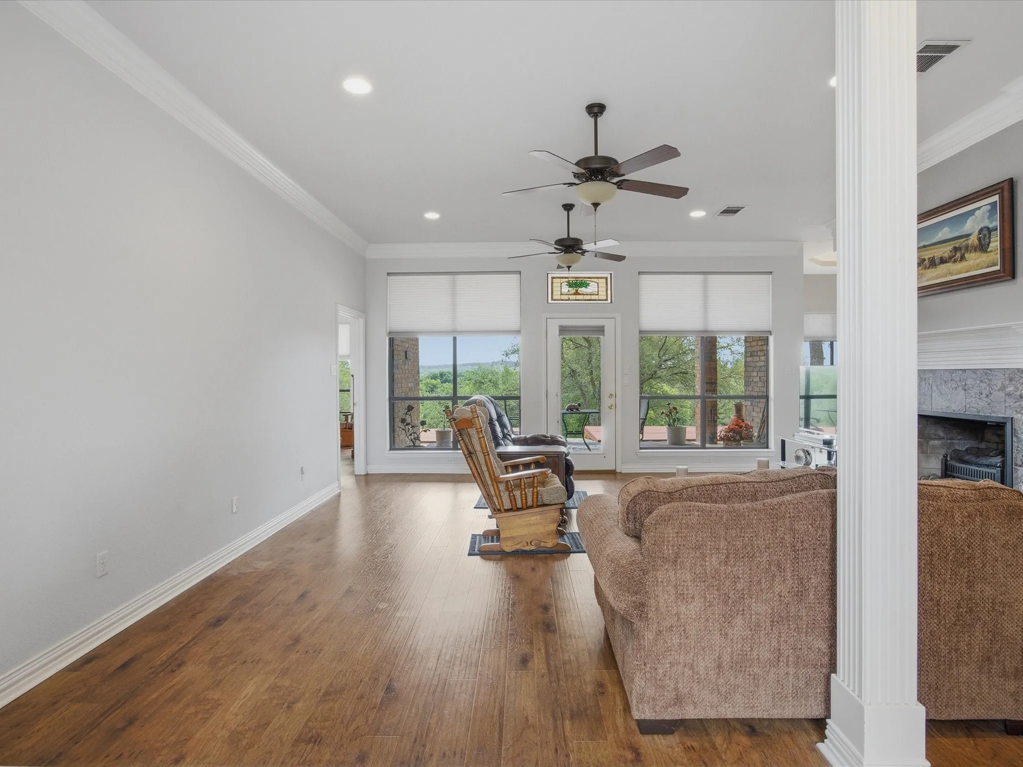 Single Family Residence For Sale in Hood County , 10106 Ravenswood Road, Granbury, Texas 76049, 4 Bedroom, 3 Bathroom, 3 Garage spaces, 2,690 Sqft, built in 1996, Price $595,000, mls#21268532, Real Estate Agent in Granbury, Homes For Sale in Hood county, Homes For Sale in Granbury, Realtor in Granbury Texas, Real Estate Brokerage Independent Realty Texas, Luminita Cordes Realtor