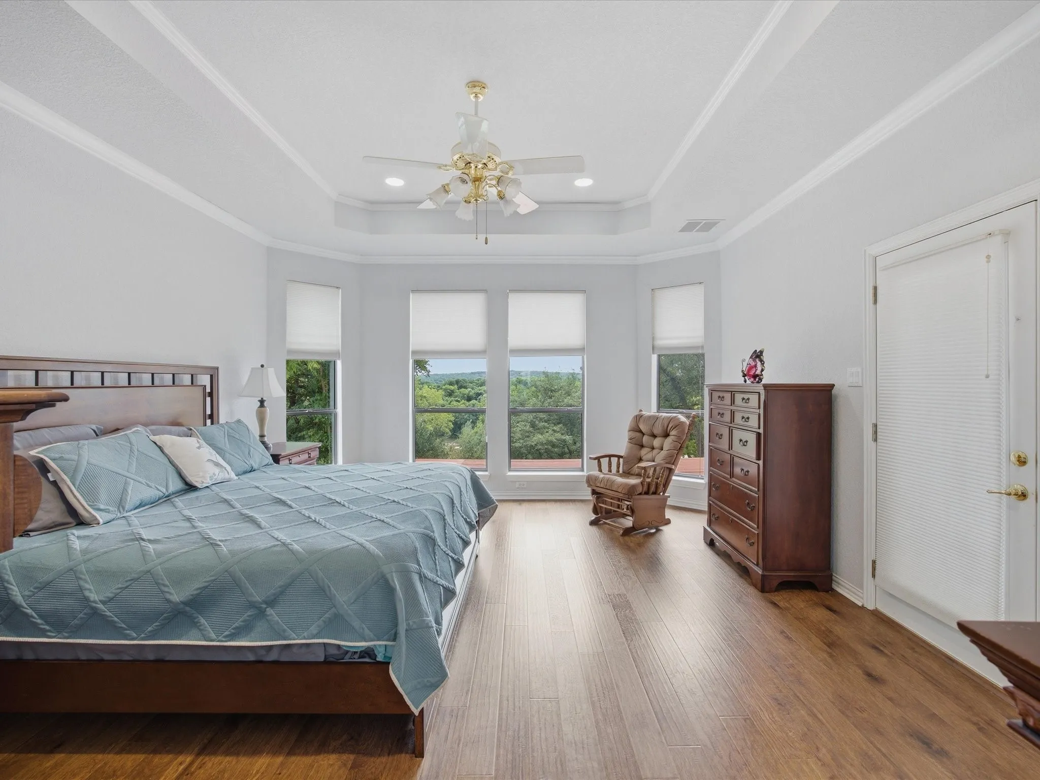 Single Family Residence For Sale in Hood County , 10106 Ravenswood Road, Granbury, Texas 76049, 4 Bedroom, 3 Bathroom, 3 Garage spaces, 2,690 Sqft, built in 1996, Price $595,000, mls#21268532, Real Estate Agent in Granbury, Homes For Sale in Hood county, Homes For Sale in Granbury, Realtor in Granbury Texas, Real Estate Brokerage Independent Realty Texas, Luminita Cordes Realtor