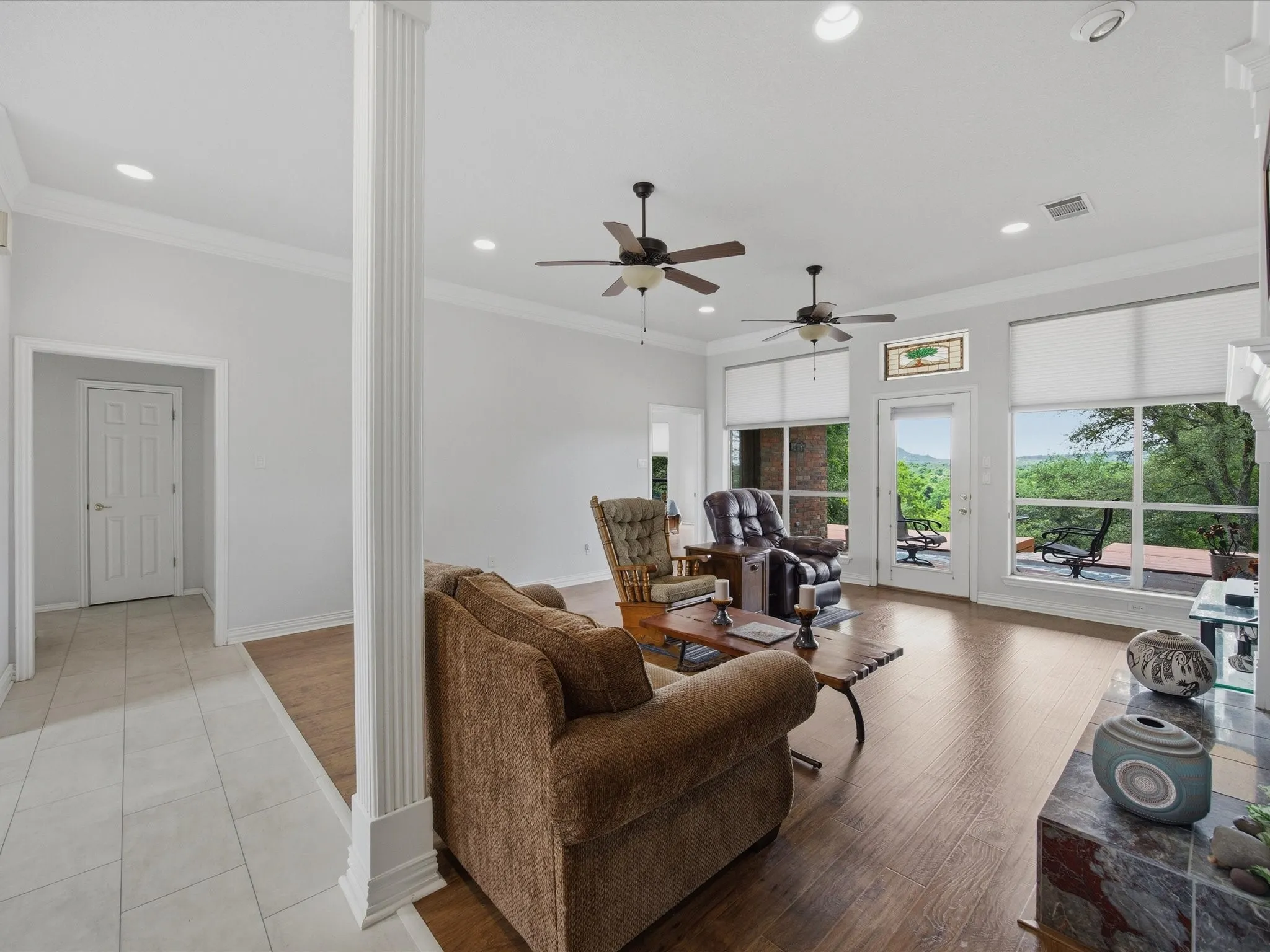 Single Family Residence For Sale in Hood County , 10106 Ravenswood Road, Granbury, Texas 76049, 4 Bedroom, 3 Bathroom, 3 Garage spaces, 2,690 Sqft, built in 1996, Price $595,000, mls#21268532, Real Estate Agent in Granbury, Homes For Sale in Hood county, Homes For Sale in Granbury, Realtor in Granbury Texas, Real Estate Brokerage Independent Realty Texas, Luminita Cordes Realtor