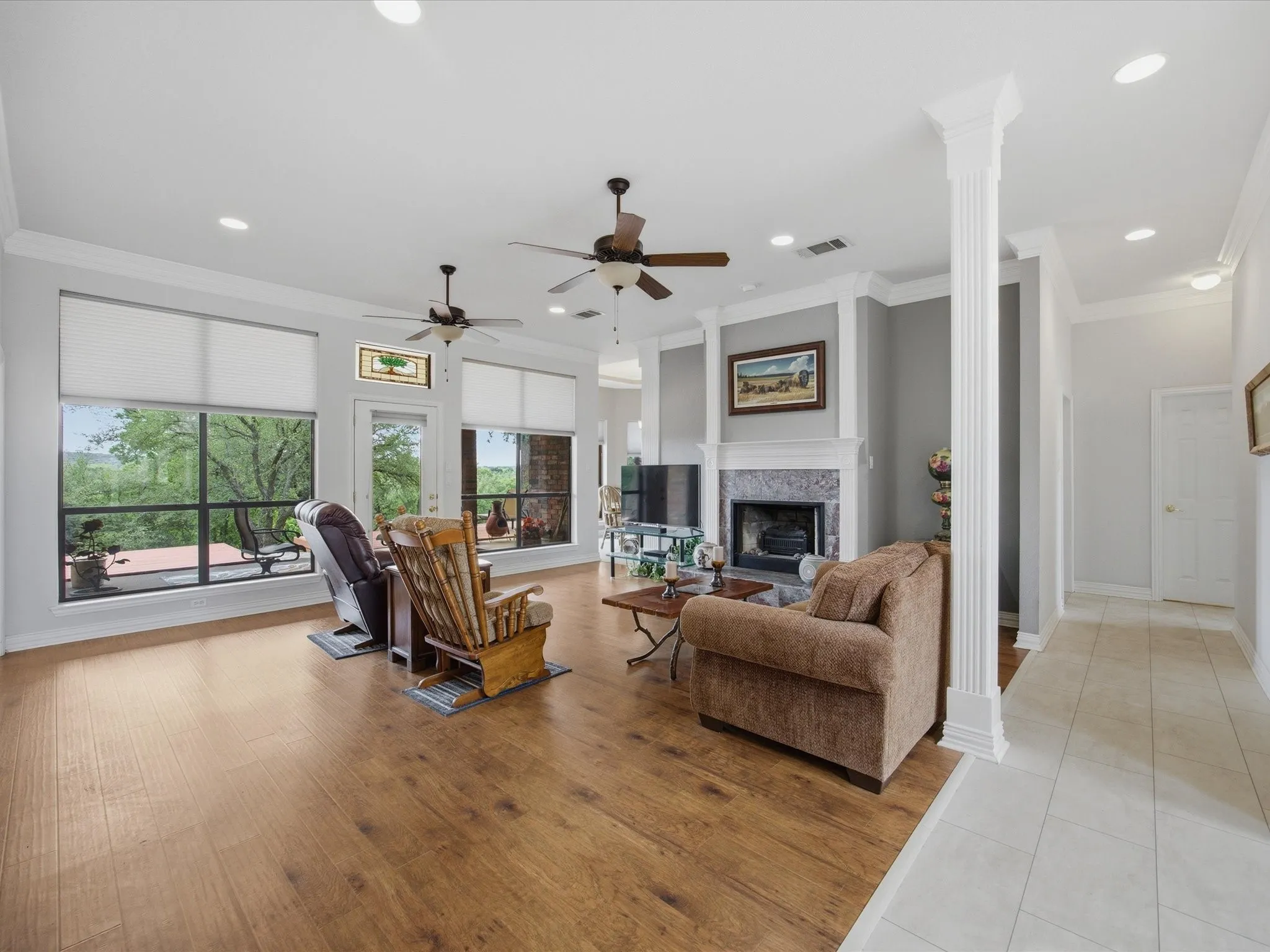 Single Family Residence For Sale in Hood County , 10106 Ravenswood Road, Granbury, Texas 76049, 4 Bedroom, 3 Bathroom, 3 Garage spaces, 2,690 Sqft, built in 1996, Price $595,000, mls#21268532, Real Estate Agent in Granbury, Homes For Sale in Hood county, Homes For Sale in Granbury, Realtor in Granbury Texas, Real Estate Brokerage Independent Realty Texas, Luminita Cordes Realtor