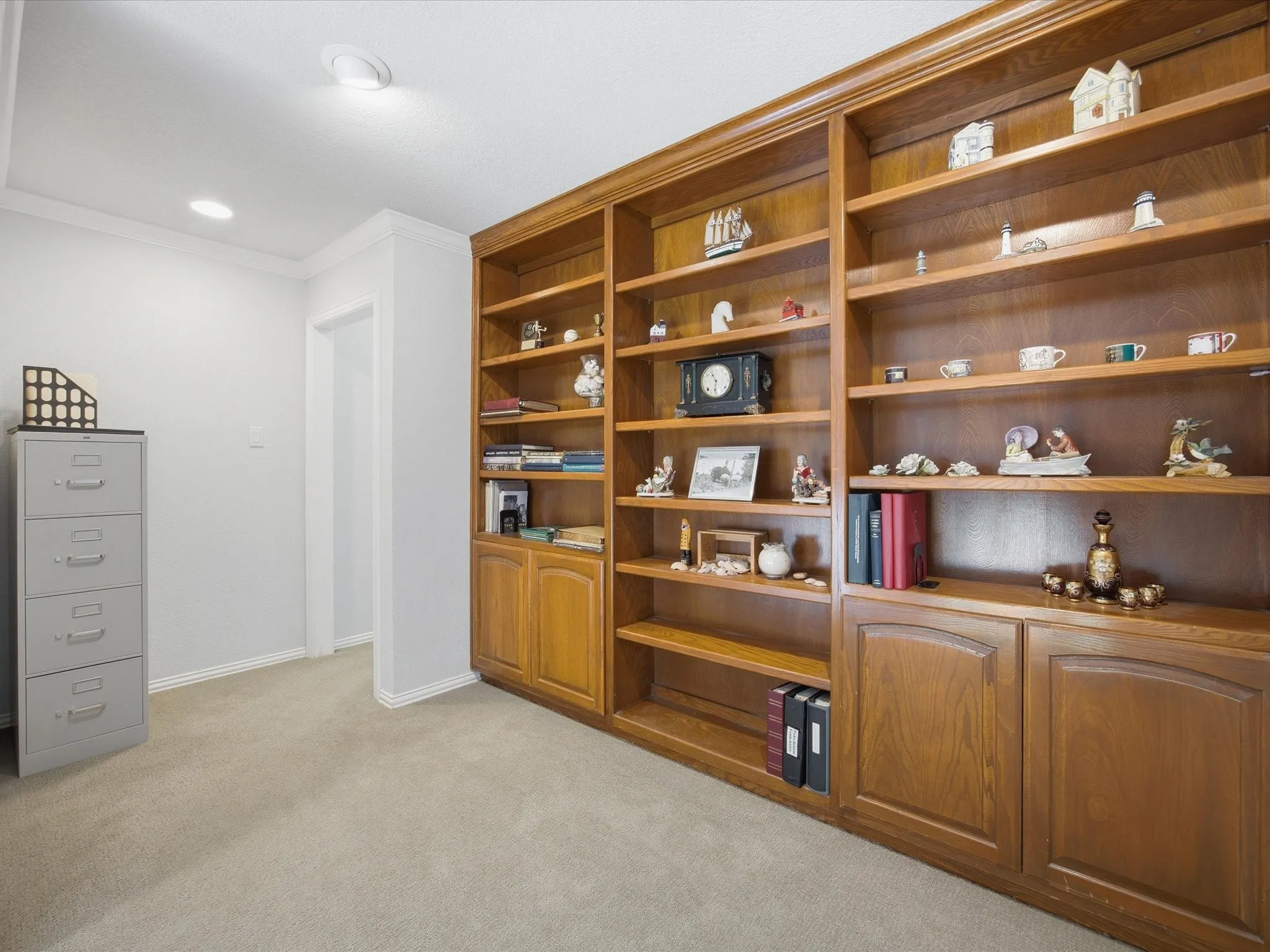 Single Family Residence For Sale in Hood County , 10106 Ravenswood Road, Granbury, Texas 76049, 4 Bedroom, 3 Bathroom, 3 Garage spaces, 2,690 Sqft, built in 1996, Price $595,000, mls#21268532, Real Estate Agent in Granbury, Homes For Sale in Hood county, Homes For Sale in Granbury, Realtor in Granbury Texas, Real Estate Brokerage Independent Realty Texas, Luminita Cordes Realtor