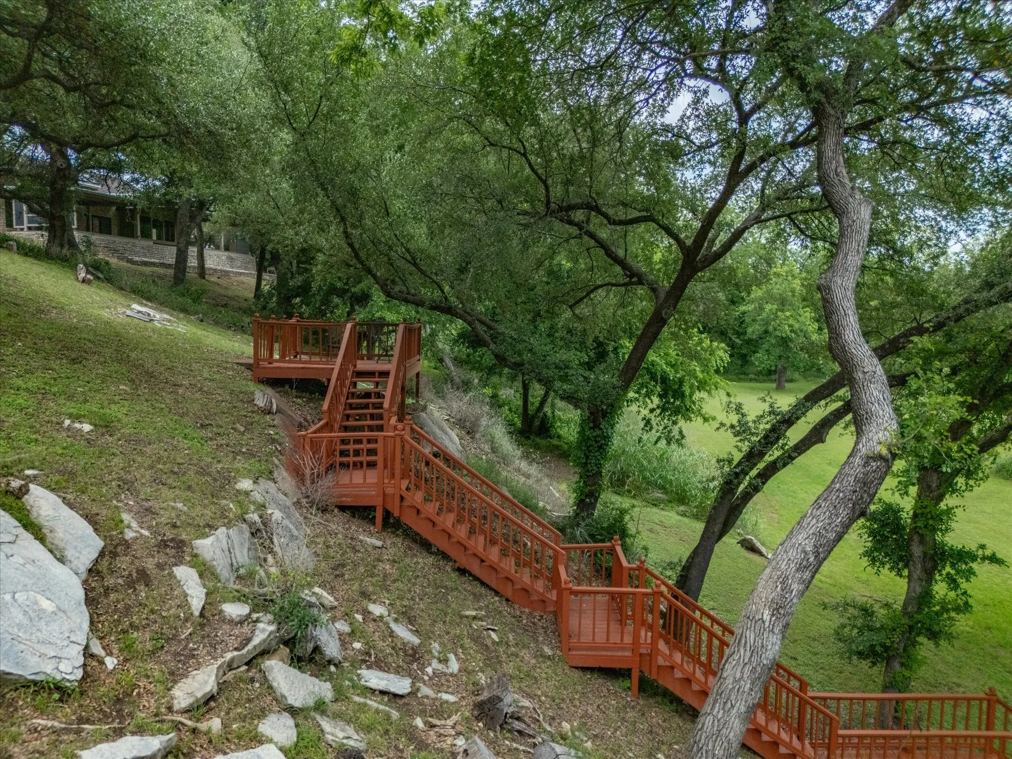 Single Family Residence For Sale in Hood County , 10106 Ravenswood Road, Granbury, Texas 76049, 4 Bedroom, 3 Bathroom, 3 Garage spaces, 2,690 Sqft, built in 1996, Price $595,000, mls#21268532, Real Estate Agent in Granbury, Homes For Sale in Hood county, Homes For Sale in Granbury, Realtor in Granbury Texas, Real Estate Brokerage Independent Realty Texas, Luminita Cordes Realtor