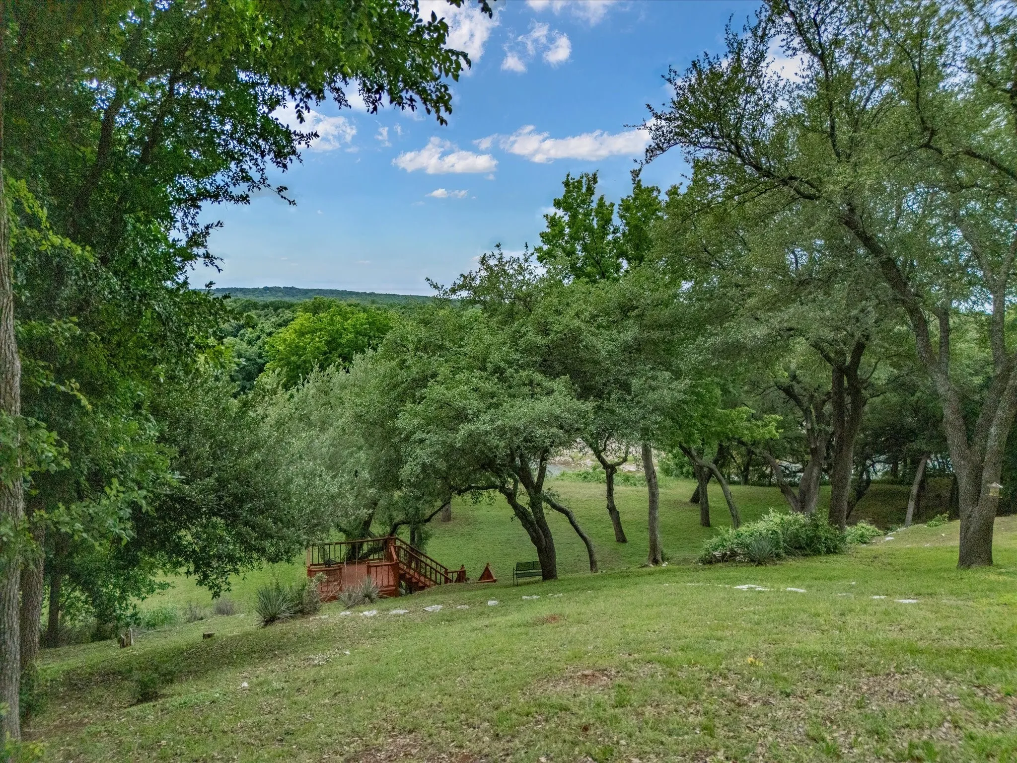 Single Family Residence For Sale in Hood County , 10106 Ravenswood Road, Granbury, Texas 76049, 4 Bedroom, 3 Bathroom, 3 Garage spaces, 2,690 Sqft, built in 1996, Price $595,000, mls#21268532, Real Estate Agent in Granbury, Homes For Sale in Hood county, Homes For Sale in Granbury, Realtor in Granbury Texas, Real Estate Brokerage Independent Realty Texas, Luminita Cordes Realtor