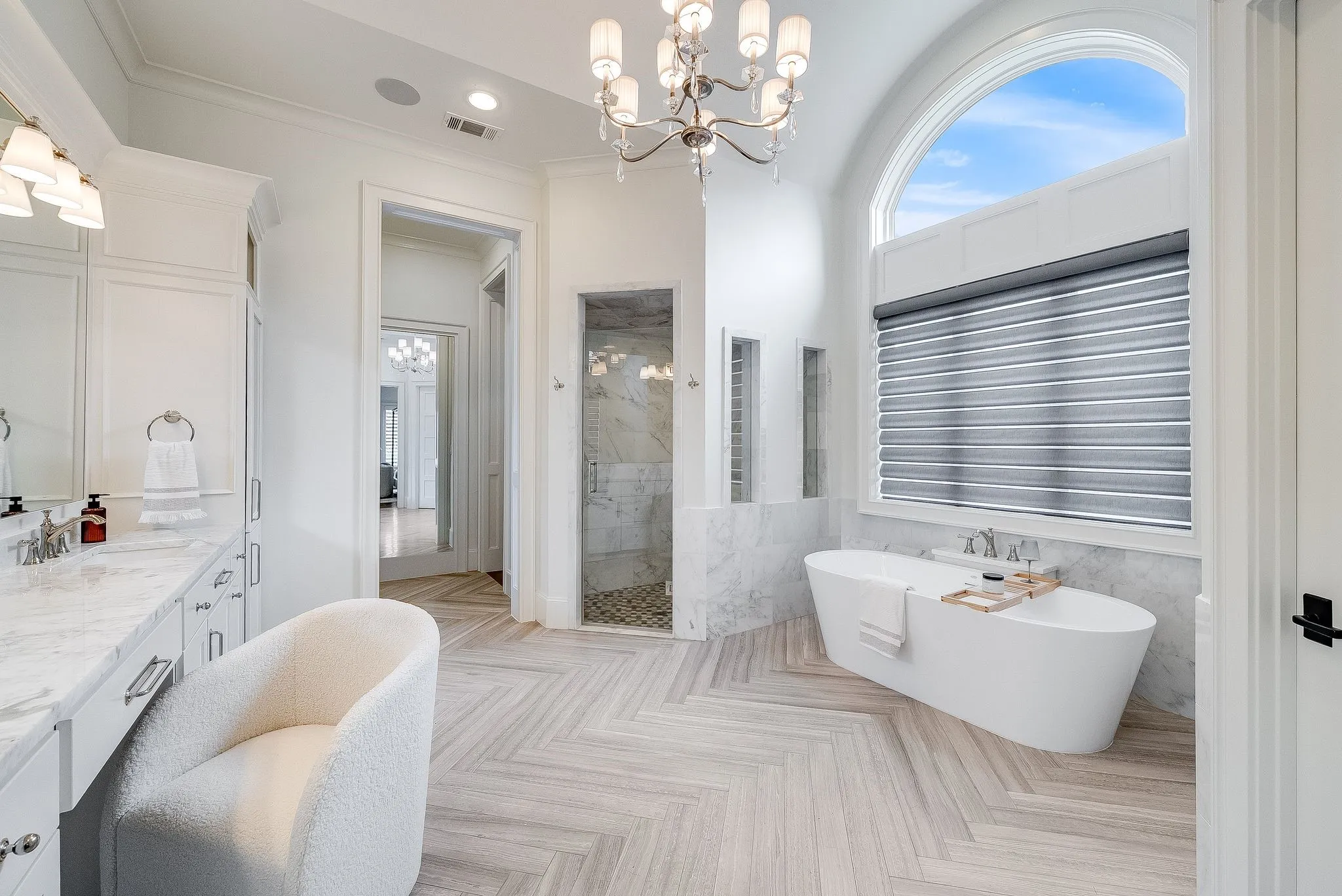 Single Family Residence For Sale in Collin County , 6404 Drawbridge Lane, Plano, Texas 75024, 4 Bedroom, 5 Bathroom, 3 Garage spaces, 5,407 Sqft, built in 2016, mls#21269063, Real Estate Agent in Plano, Homes For Sale in Collin county, Homes For Sale in Plano, Realtor in Plano Texas, Real Estate Brokerage Independent Realty Texas, Luminita Cordes Realtor