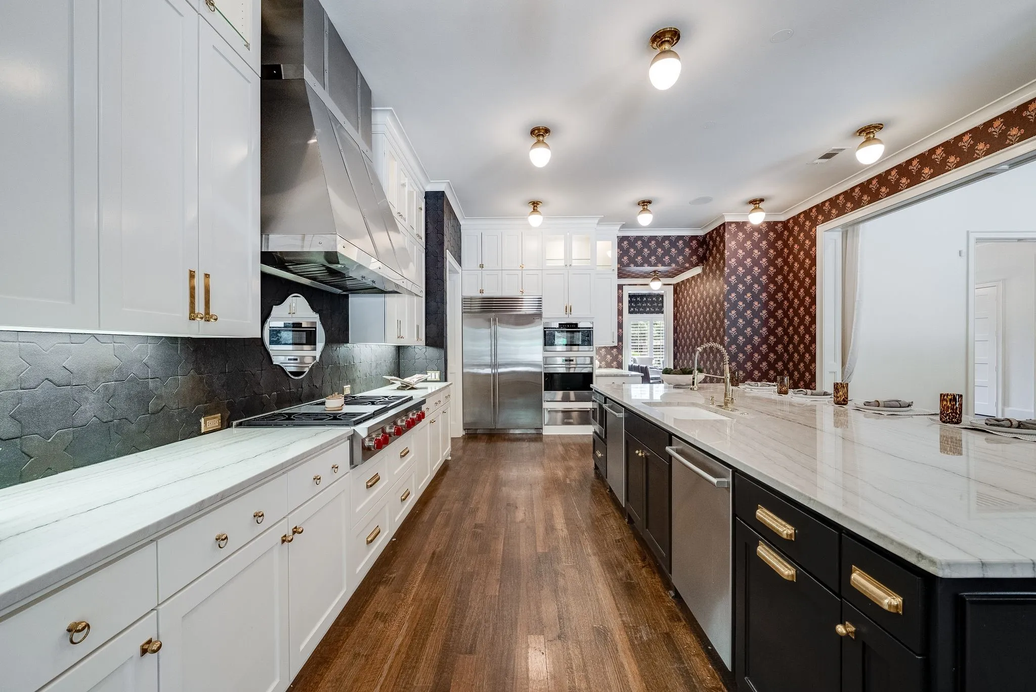 Single Family Residence For Sale in Collin County , 6404 Drawbridge Lane, Plano, Texas 75024, 4 Bedroom, 5 Bathroom, 3 Garage spaces, 5,407 Sqft, built in 2016, mls#21269063, Real Estate Agent in Plano, Homes For Sale in Collin county, Homes For Sale in Plano, Realtor in Plano Texas, Real Estate Brokerage Independent Realty Texas, Luminita Cordes Realtor