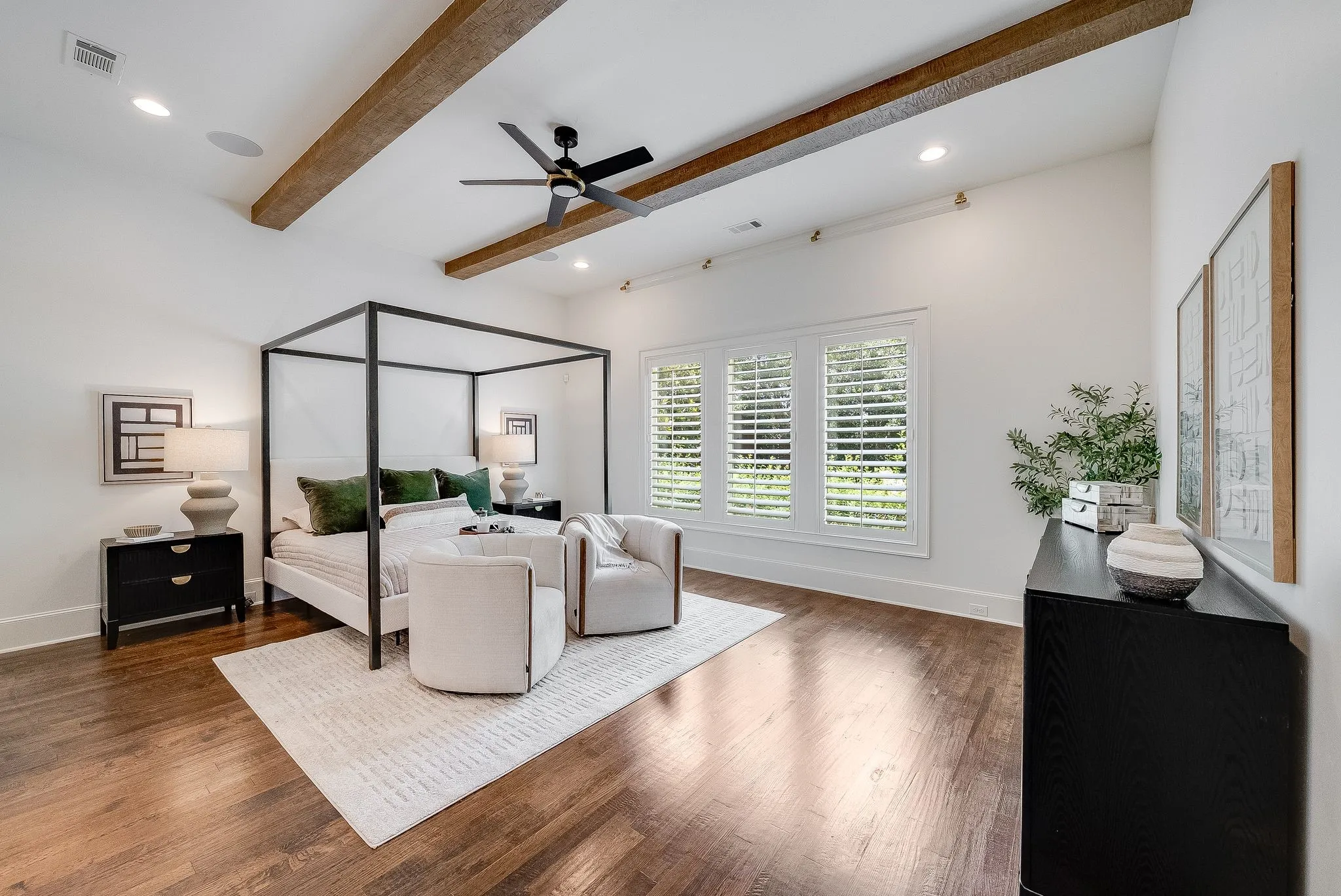 Single Family Residence For Sale in Collin County , 6404 Drawbridge Lane, Plano, Texas 75024, 4 Bedroom, 5 Bathroom, 3 Garage spaces, 5,407 Sqft, built in 2016, mls#21269063, Real Estate Agent in Plano, Homes For Sale in Collin county, Homes For Sale in Plano, Realtor in Plano Texas, Real Estate Brokerage Independent Realty Texas, Luminita Cordes Realtor