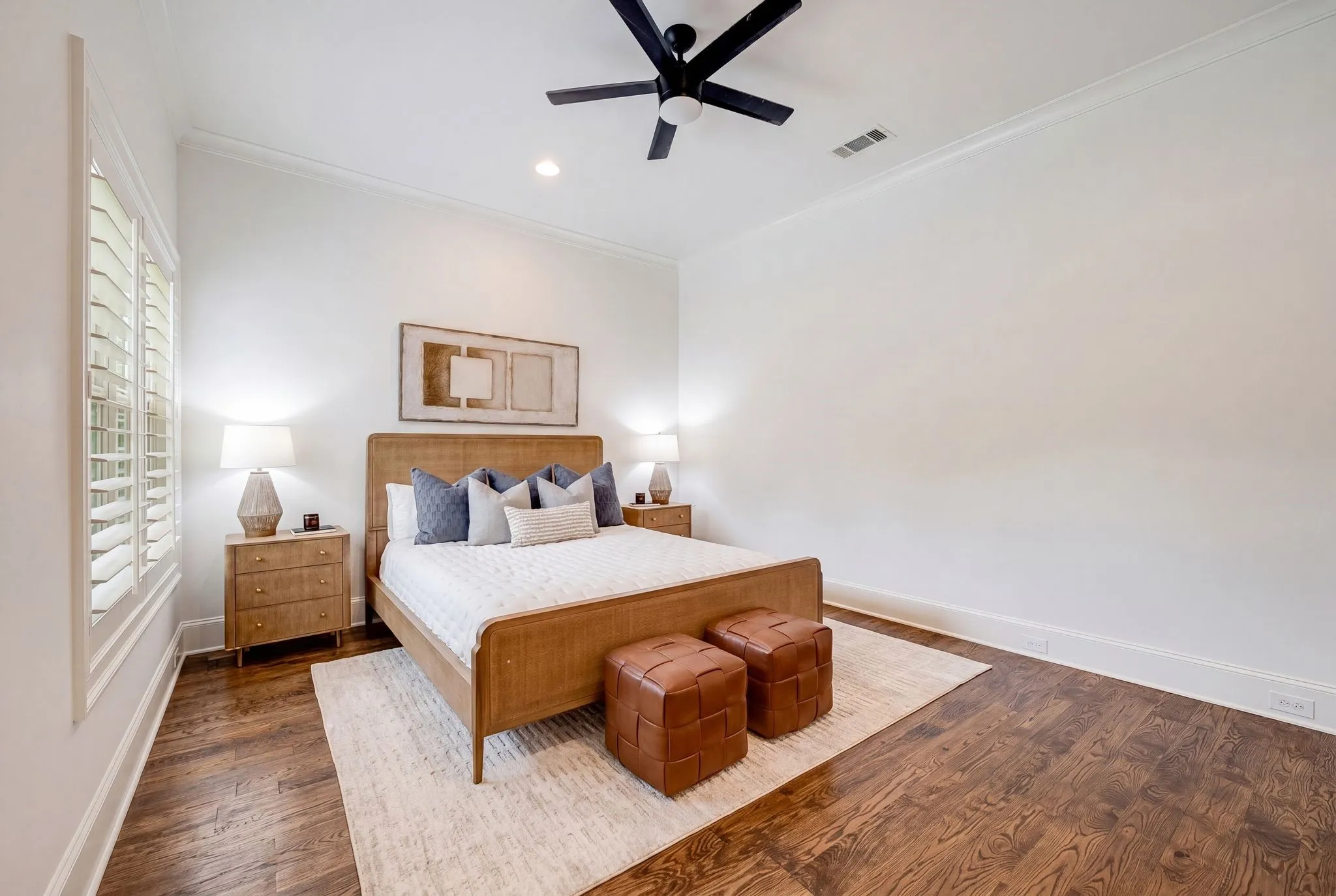 Single Family Residence For Sale in Collin County , 6404 Drawbridge Lane, Plano, Texas 75024, 4 Bedroom, 5 Bathroom, 3 Garage spaces, 5,407 Sqft, built in 2016, mls#21269063, Real Estate Agent in Plano, Homes For Sale in Collin county, Homes For Sale in Plano, Realtor in Plano Texas, Real Estate Brokerage Independent Realty Texas, Luminita Cordes Realtor