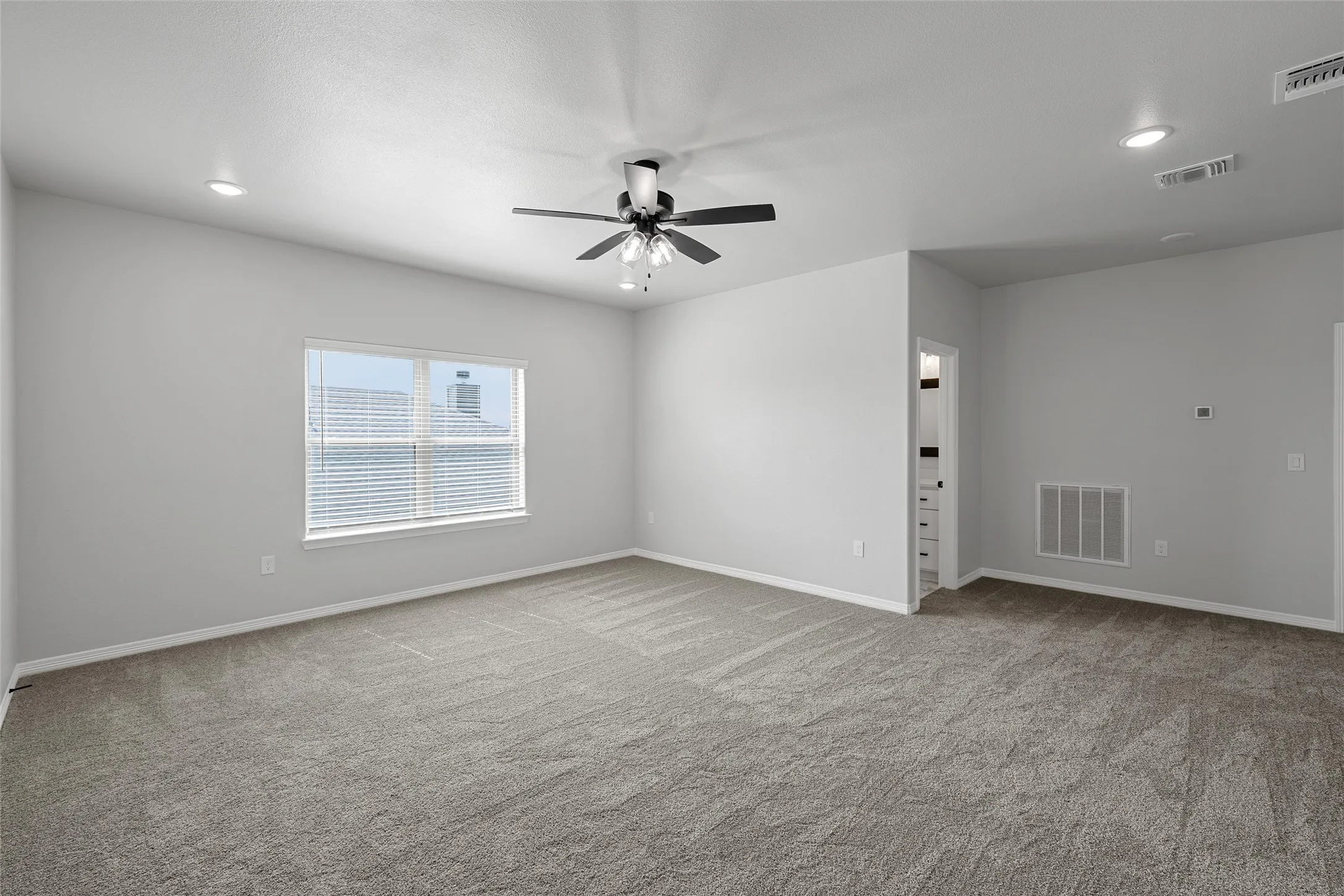 Single Family Residence For Sale in Bell County , 9007 Sassafras Street, Temple, Texas 76502, 5 Bedrooms, 3 Bathrooms, 2 Garage spaces, 2,652 Sqft, built in 2023, Price $484,000, mls#21267695, Real Estate Agent in Temple, Homes For Sale in Bell county, Homes For Sale in Temple, Realtor in Temple Texas, Real Estate Brokerage Independent Realty Texas, Luminita Cordes Realtor