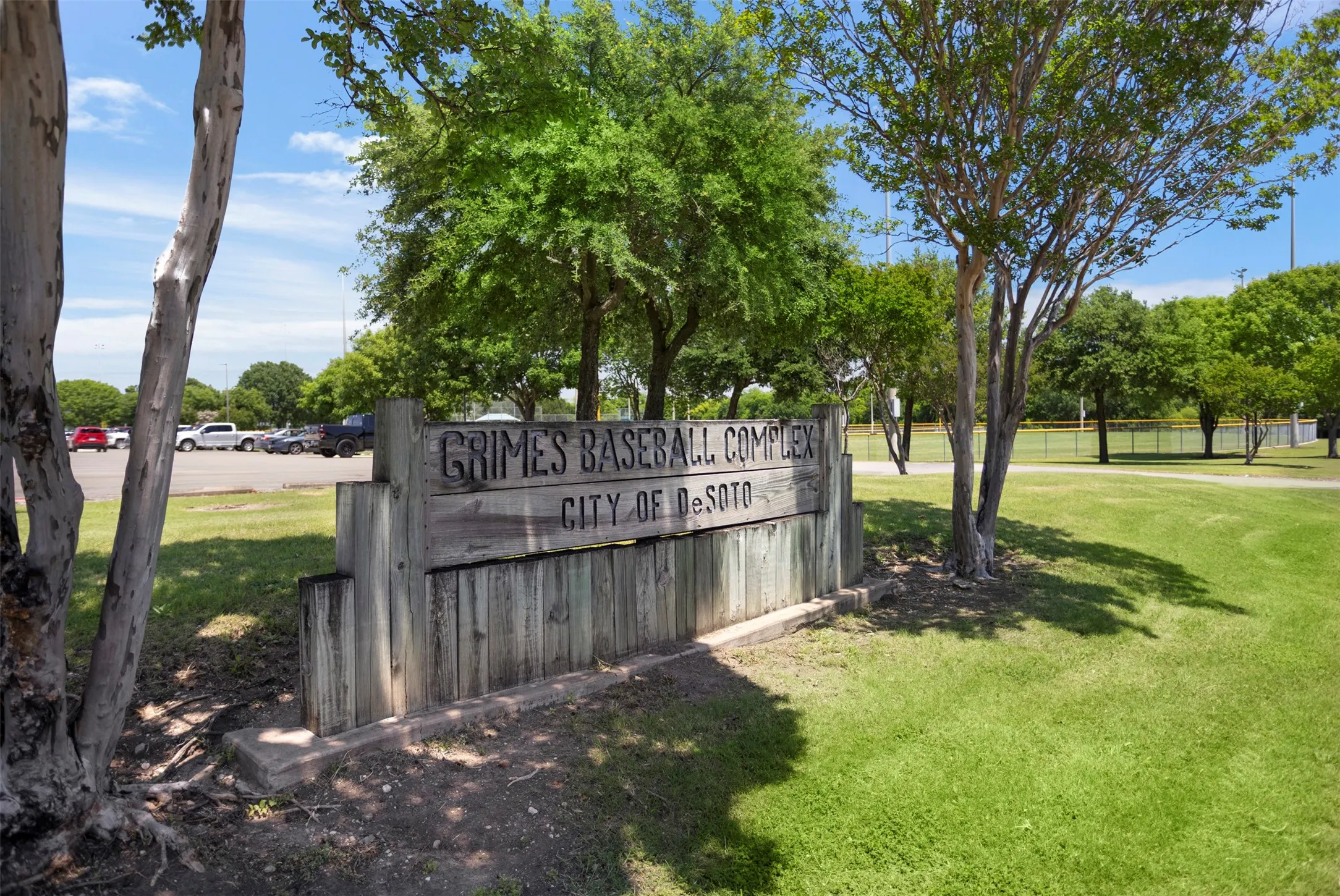 Single Family Residence For Sale in Dallas County , 516 E Wintergreen Road, De Soto, Texas 75115, 4 Bedroom, 1 Bathroom, Garage spaces, 1,738 Sqft, built in 1955, mls#21270128, Real Estate Agent in De Soto, Homes For Sale in Dallas county, Homes For Sale in De Soto, Realtor in De Soto Texas, Real Estate Brokerage Independent Realty Texas, Luminita Cordes Realtor