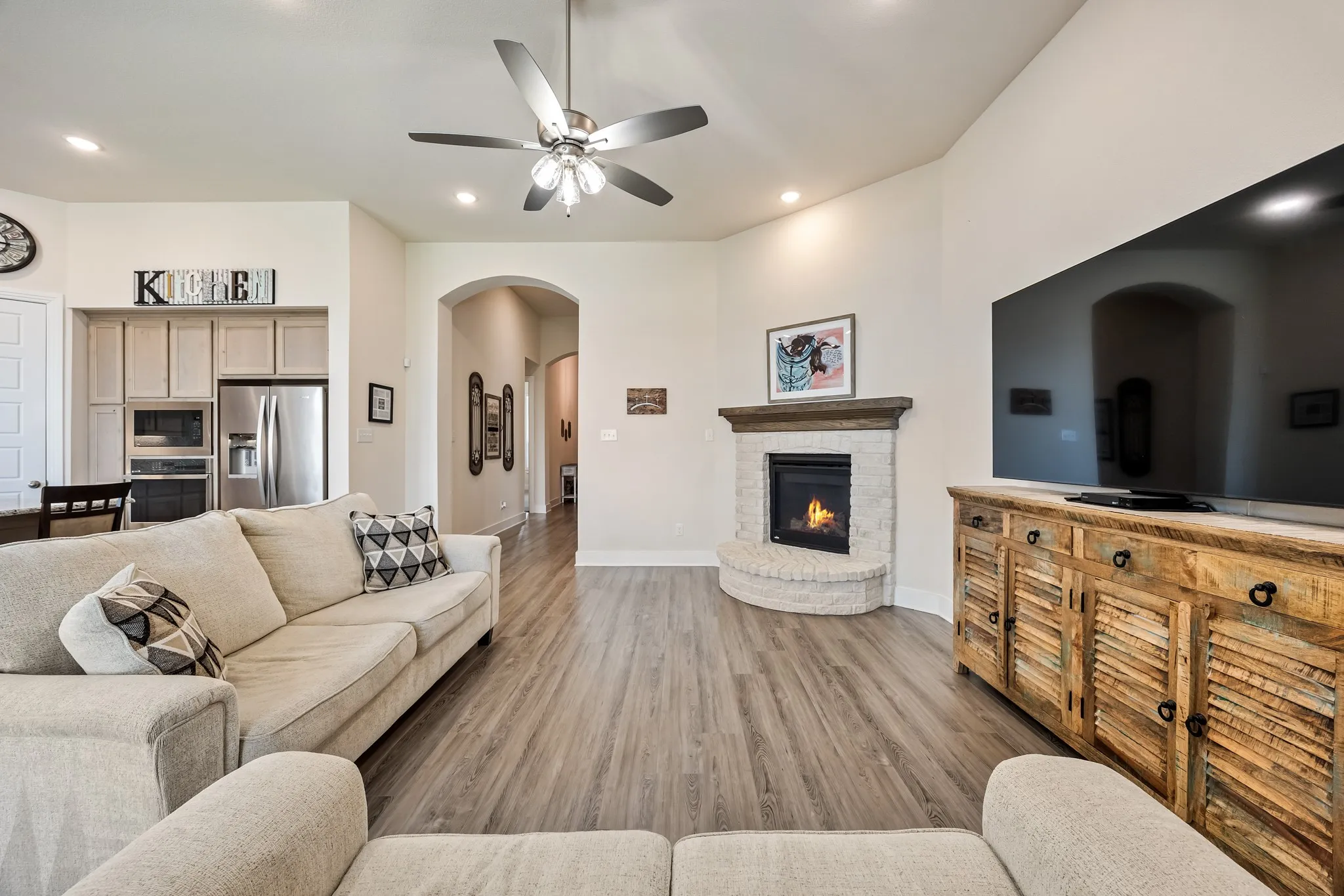 Single Family Residence For Sale in Rockwall County , 4020 Grotto Drive, Royse City, Texas 75189, 4 Bedroom, 3 Bathroom, 2 Garage spaces, 2,071 Sqft, built in 2023, mls#21269963, Real Estate Agent in Royse City, Homes For Sale in Rockwall county, Homes For Sale in Royse City, Realtor in Royse City Texas, Real Estate Brokerage Independent Realty Texas, Luminita Cordes Realtor