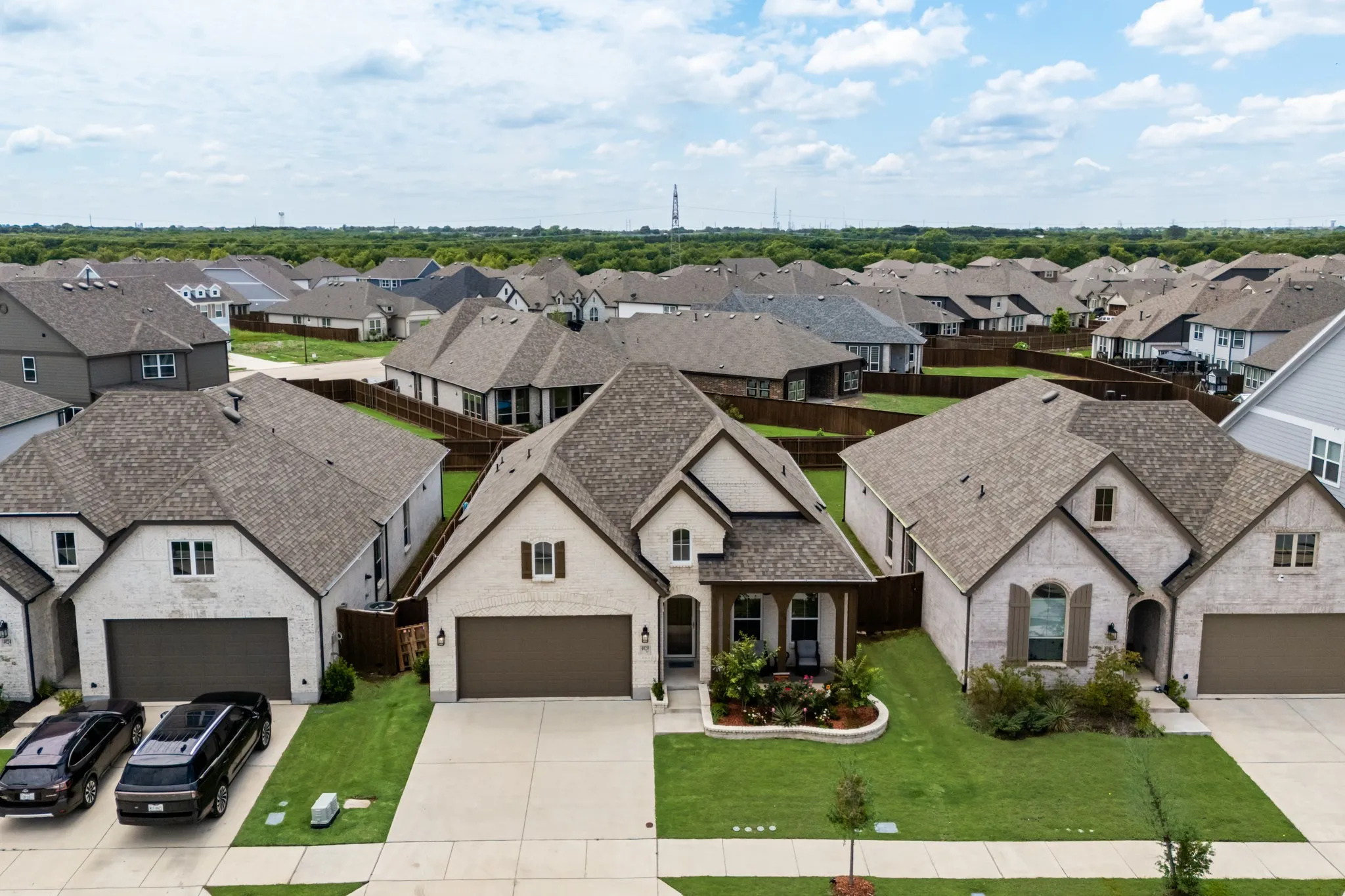 Single Family Residence For Sale in Rockwall County , 4020 Grotto Drive, Royse City, Texas 75189, 4 Bedroom, 3 Bathroom, 2 Garage spaces, 2,071 Sqft, built in 2023, mls#21269963, Real Estate Agent in Royse City, Homes For Sale in Rockwall county, Homes For Sale in Royse City, Realtor in Royse City Texas, Real Estate Brokerage Independent Realty Texas, Luminita Cordes Realtor