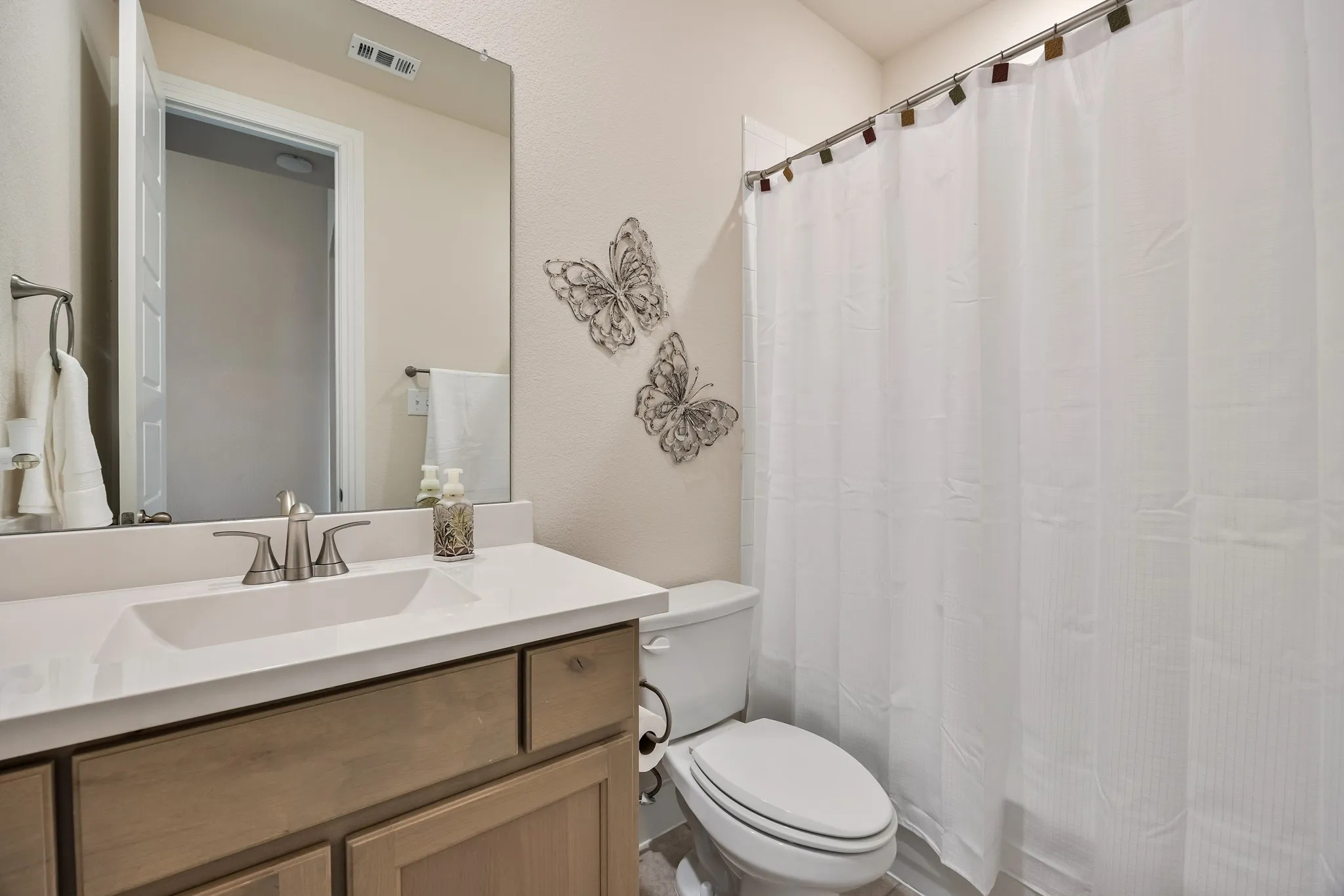 Single Family Residence For Sale in Rockwall County , 4020 Grotto Drive, Royse City, Texas 75189, 4 Bedroom, 3 Bathroom, 2 Garage spaces, 2,071 Sqft, built in 2023, mls#21269963, Real Estate Agent in Royse City, Homes For Sale in Rockwall county, Homes For Sale in Royse City, Realtor in Royse City Texas, Real Estate Brokerage Independent Realty Texas, Luminita Cordes Realtor
