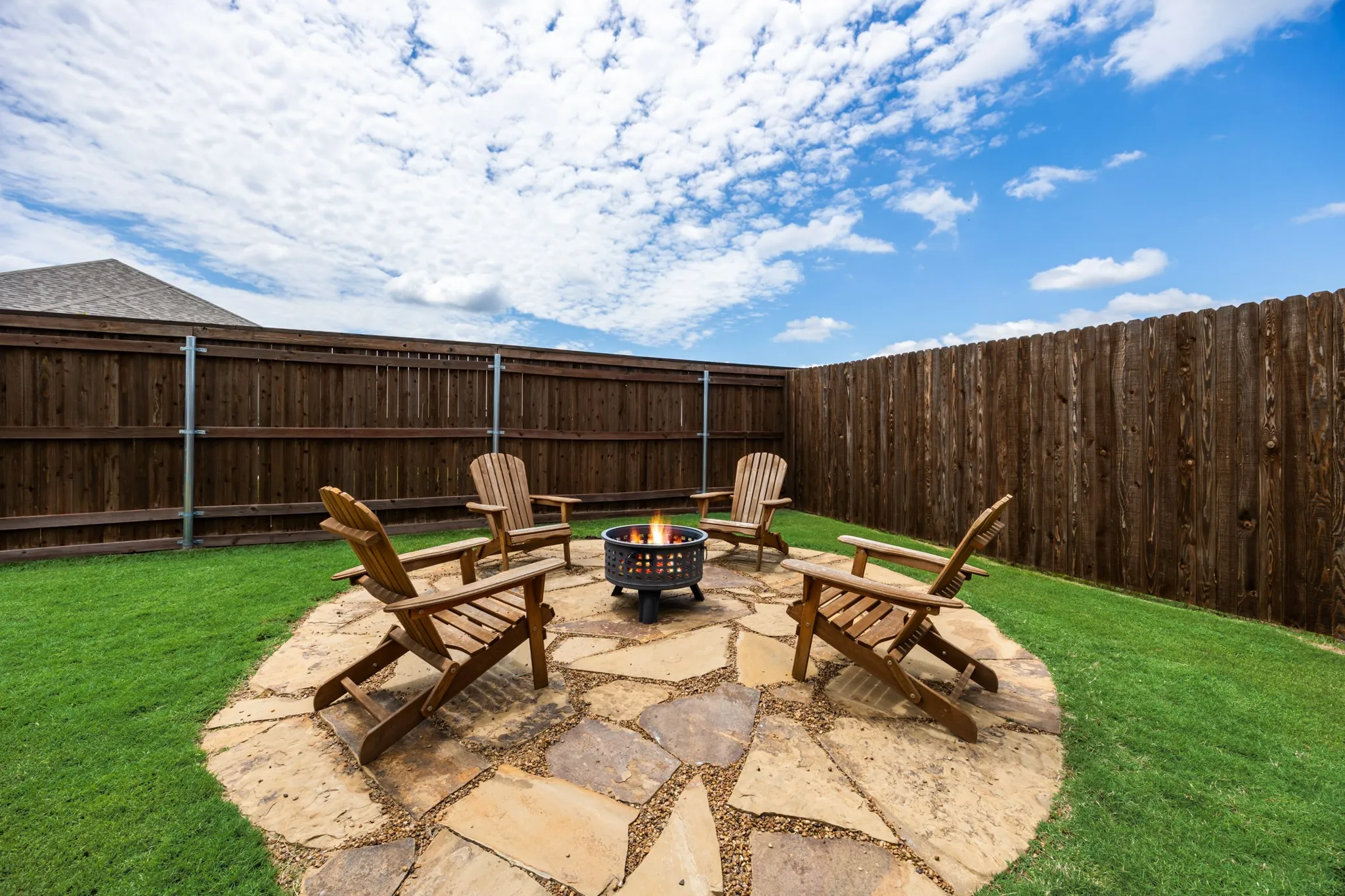 Single Family Residence For Sale in Rockwall County , 4020 Grotto Drive, Royse City, Texas 75189, 4 Bedroom, 3 Bathroom, 2 Garage spaces, 2,071 Sqft, built in 2023, mls#21269963, Real Estate Agent in Royse City, Homes For Sale in Rockwall county, Homes For Sale in Royse City, Realtor in Royse City Texas, Real Estate Brokerage Independent Realty Texas, Luminita Cordes Realtor