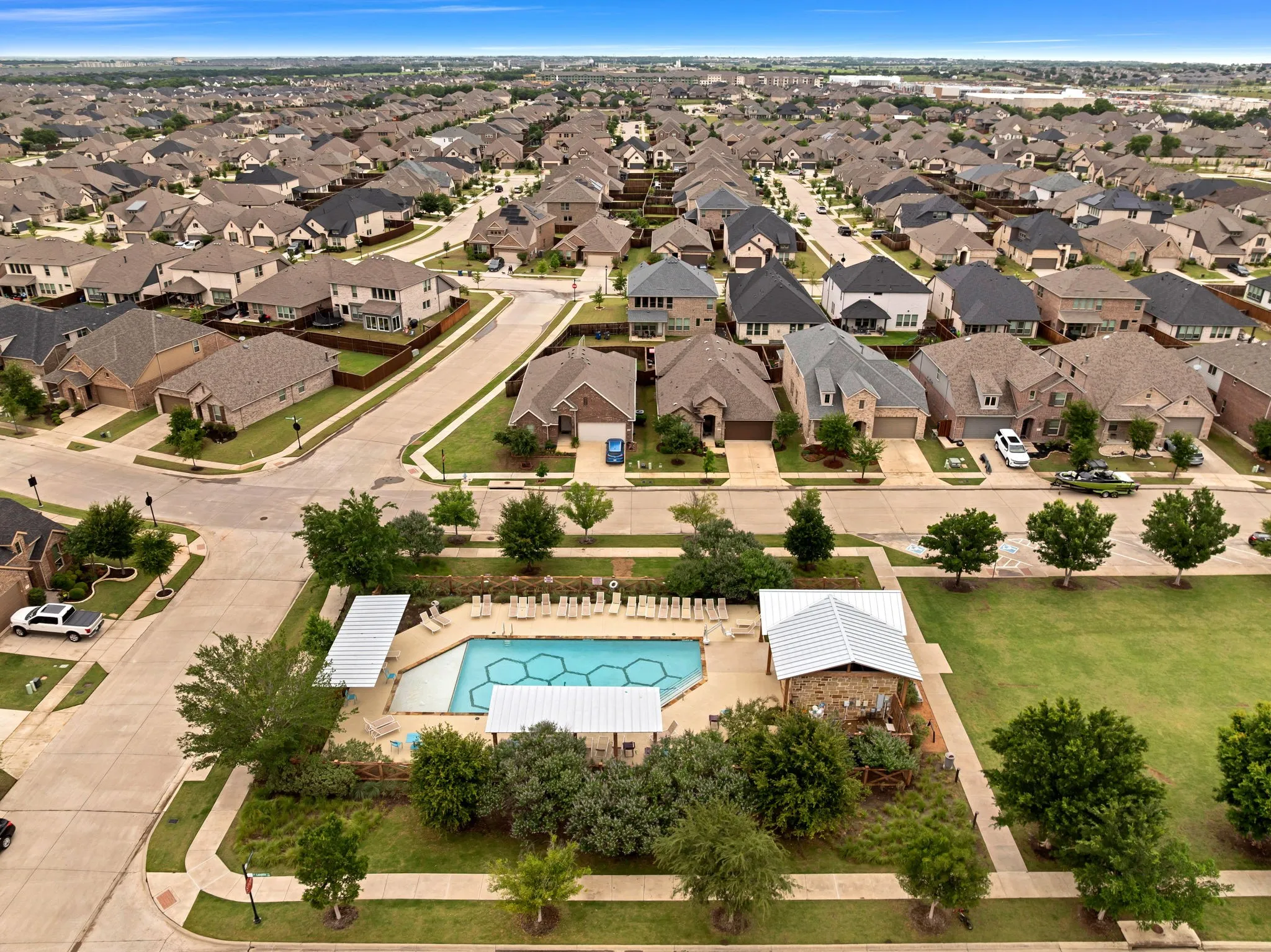 Single Family Residence For Sale in Collin County , 4138 Patterson Lane, Celina, Texas 75009, 4 Bedroom, 3 Bathroom, 2 Garage spaces, 2,478 Sqft, built in 2018, Price $550,000, mls#21270196, Real Estate Agent in Celina, Homes For Sale in Collin county, Homes For Sale in Celina, Realtor in Celina Texas, Real Estate Brokerage Independent Realty Texas, Luminita Cordes Realtor
