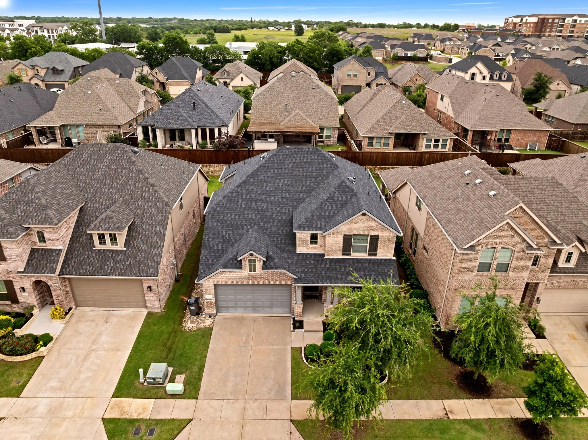 Single Family Residence For Sale in Collin County , 4138 Patterson Lane, Celina, Texas 75009, 4 Bedroom, 3 Bathroom, 2 Garage spaces, 2,478 Sqft, built in 2018, Price $550,000, mls#21270196, Real Estate Agent in Celina, Homes For Sale in Collin county, Homes For Sale in Celina, Realtor in Celina Texas, Real Estate Brokerage Independent Realty Texas, Luminita Cordes Realtor