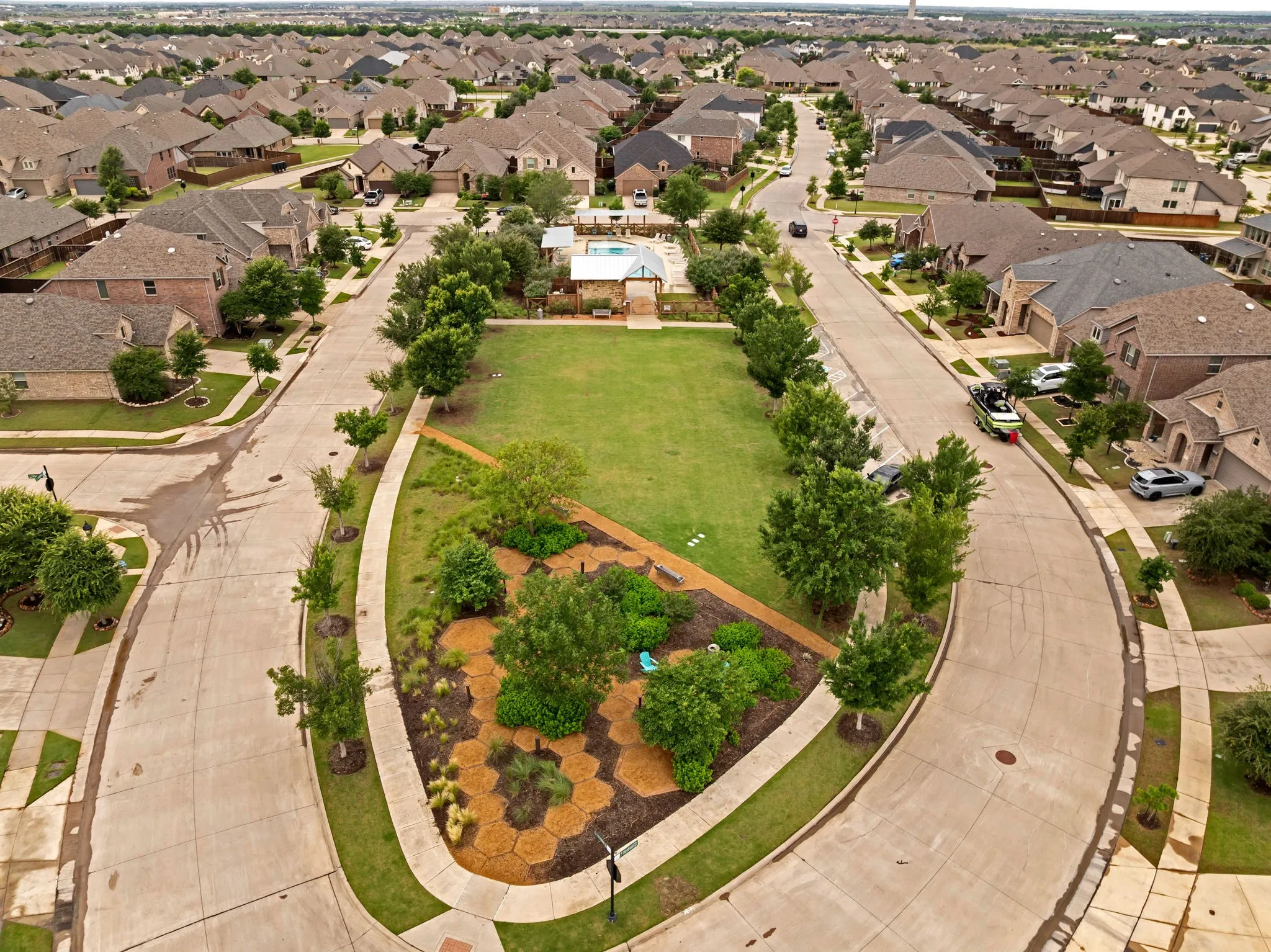 Single Family Residence For Sale in Collin County , 4138 Patterson Lane, Celina, Texas 75009, 4 Bedroom, 3 Bathroom, 2 Garage spaces, 2,478 Sqft, built in 2018, Price $550,000, mls#21270196, Real Estate Agent in Celina, Homes For Sale in Collin county, Homes For Sale in Celina, Realtor in Celina Texas, Real Estate Brokerage Independent Realty Texas, Luminita Cordes Realtor