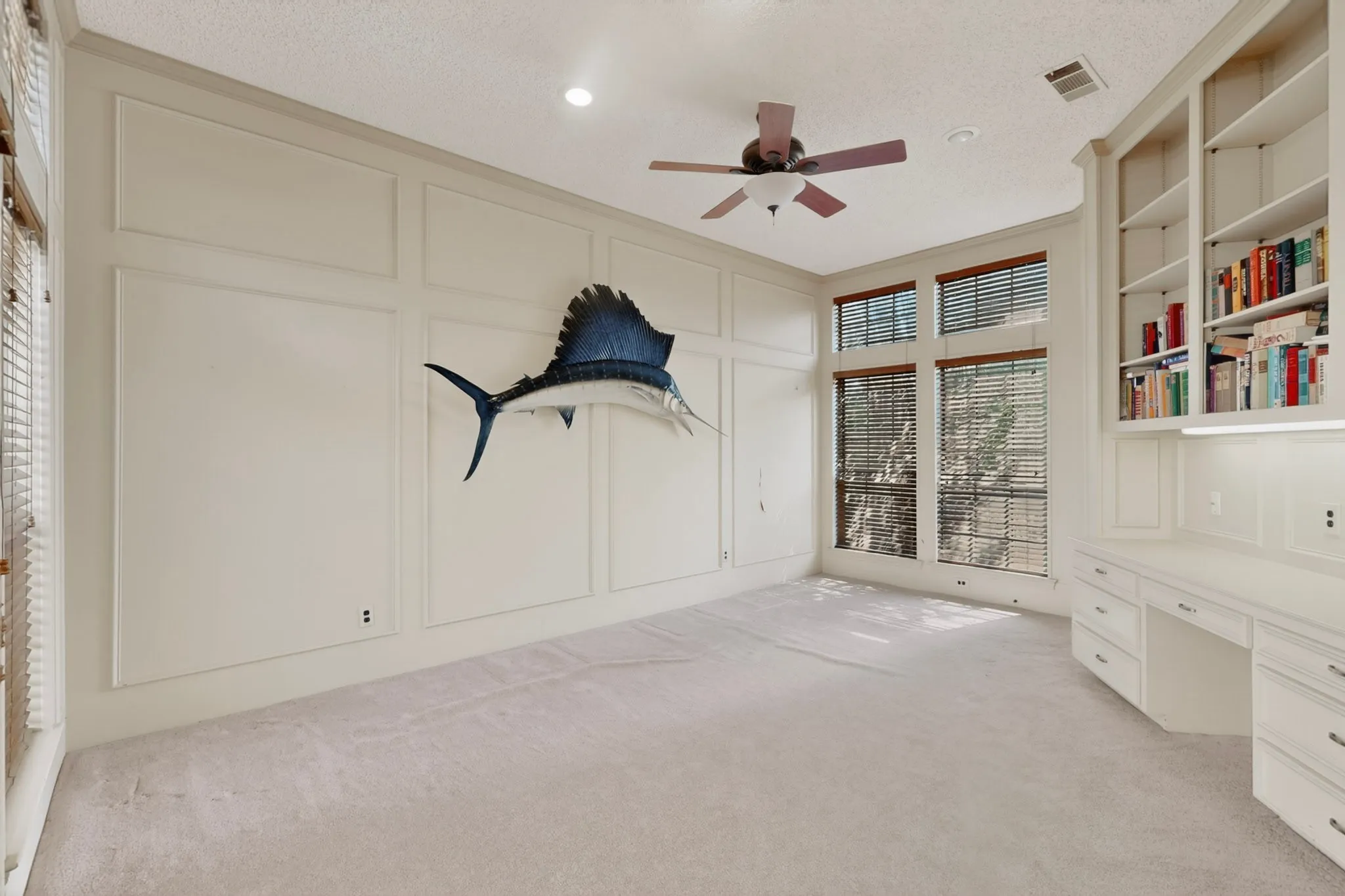 Single Family Residence For Sale in Dallas County , 14015 Highmark Square, Dallas, Texas 75254, 3 Bedroom, 3 Bathroom, 2 Garage spaces, 2,575 Sqft, built in 1980, mls#21266334, Real Estate Agent in Dallas, Homes For Sale in Dallas county, Homes For Sale in Dallas, Realtor in Dallas Texas, Real Estate Brokerage Independent Realty Texas, Luminita Cordes Realtor