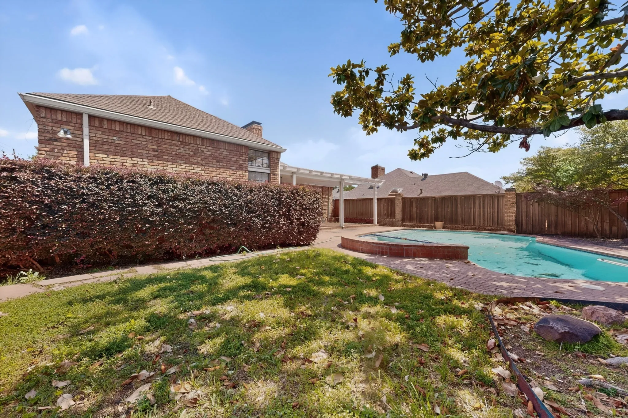Single Family Residence For Sale in Dallas County , 14015 Highmark Square, Dallas, Texas 75254, 3 Bedroom, 3 Bathroom, 2 Garage spaces, 2,575 Sqft, built in 1980, mls#21266334, Real Estate Agent in Dallas, Homes For Sale in Dallas county, Homes For Sale in Dallas, Realtor in Dallas Texas, Real Estate Brokerage Independent Realty Texas, Luminita Cordes Realtor