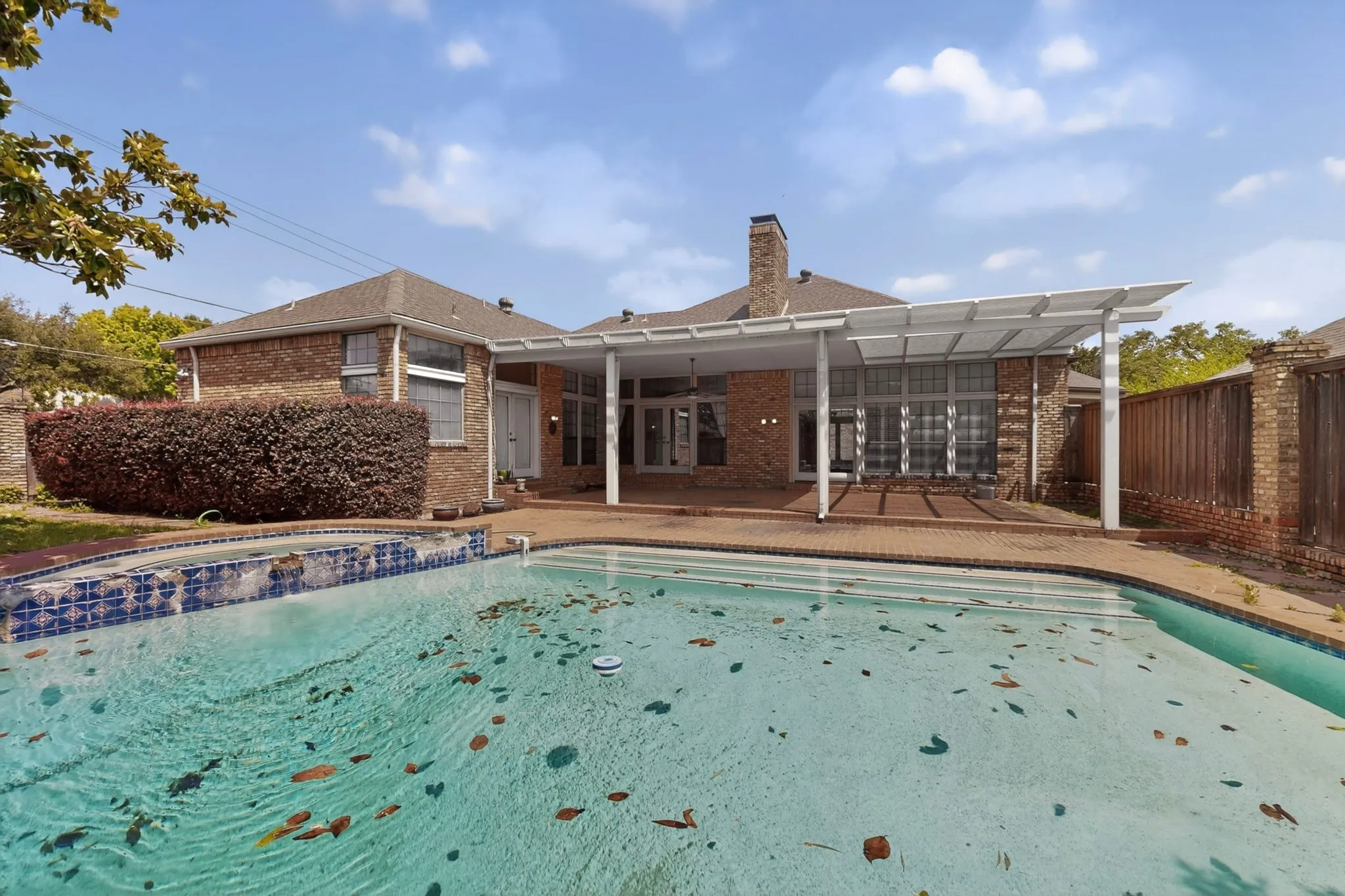 Single Family Residence For Sale in Dallas County , 14015 Highmark Square, Dallas, Texas 75254, 3 Bedroom, 3 Bathroom, 2 Garage spaces, 2,575 Sqft, built in 1980, mls#21266334, Real Estate Agent in Dallas, Homes For Sale in Dallas county, Homes For Sale in Dallas, Realtor in Dallas Texas, Real Estate Brokerage Independent Realty Texas, Luminita Cordes Realtor