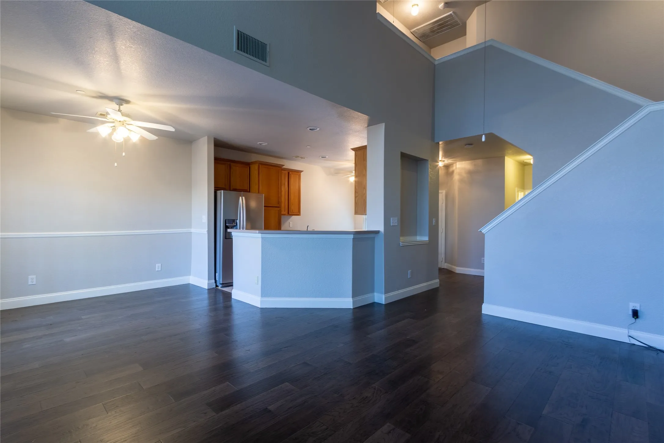 Townhouse For Rent in Collin County , 10008 Dryden Lane, Plano, Texas 75025, 2 Bedroom, 3 Bathroom, 2 Garage spaces, 1,535 Sqft, built in 2000, Price $2,300, mls#21248268, Real Estate Agent in Plano, Homes For Rent in Collin county, Homes For Rent in Plano, Realtor in Plano Texas, Real Estate Brokerage Independent Realty Texas, Luminita Cordes Realtor