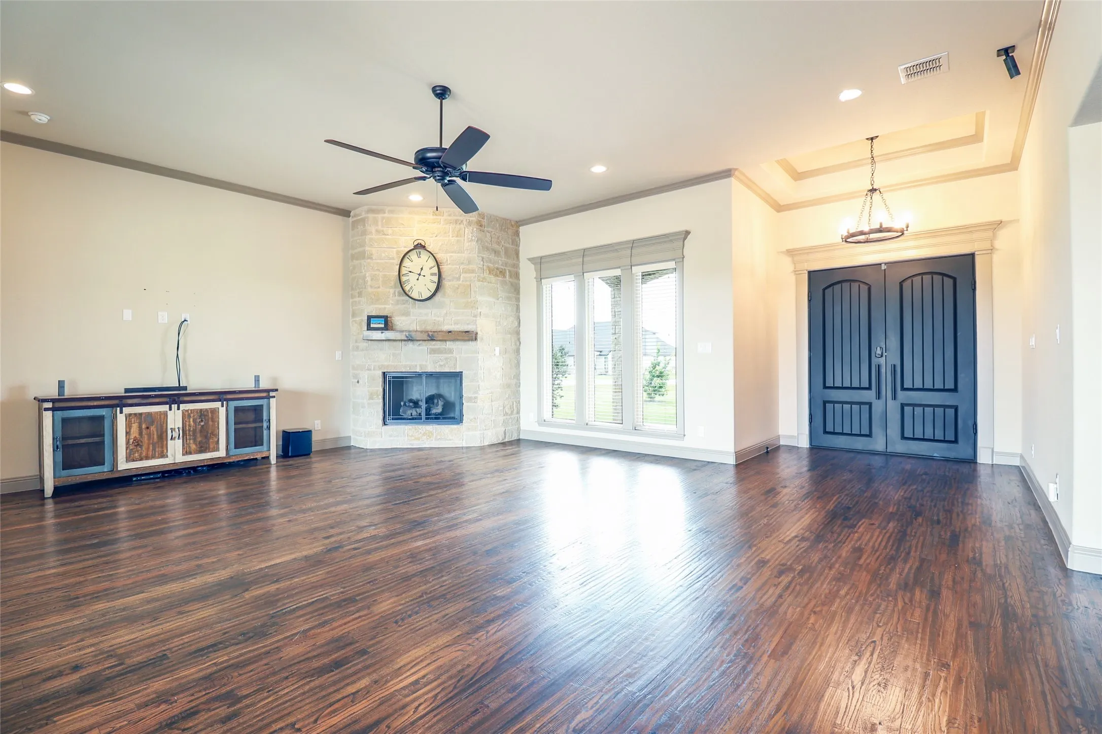 Single Family Residence For Sale in Johnson County , 6312 Nobu Place, Godley, Texas 76044, 4 Bedroom, 4 Bathroom, 3 Garage spaces, 3,282 Sqft, built in 2019, mls#21268610, Real Estate Agent in Godley, Homes For Sale in Johnson county, Homes For Sale in Godley, Realtor in Godley Texas, Real Estate Brokerage Independent Realty Texas, Luminita Cordes Realtor