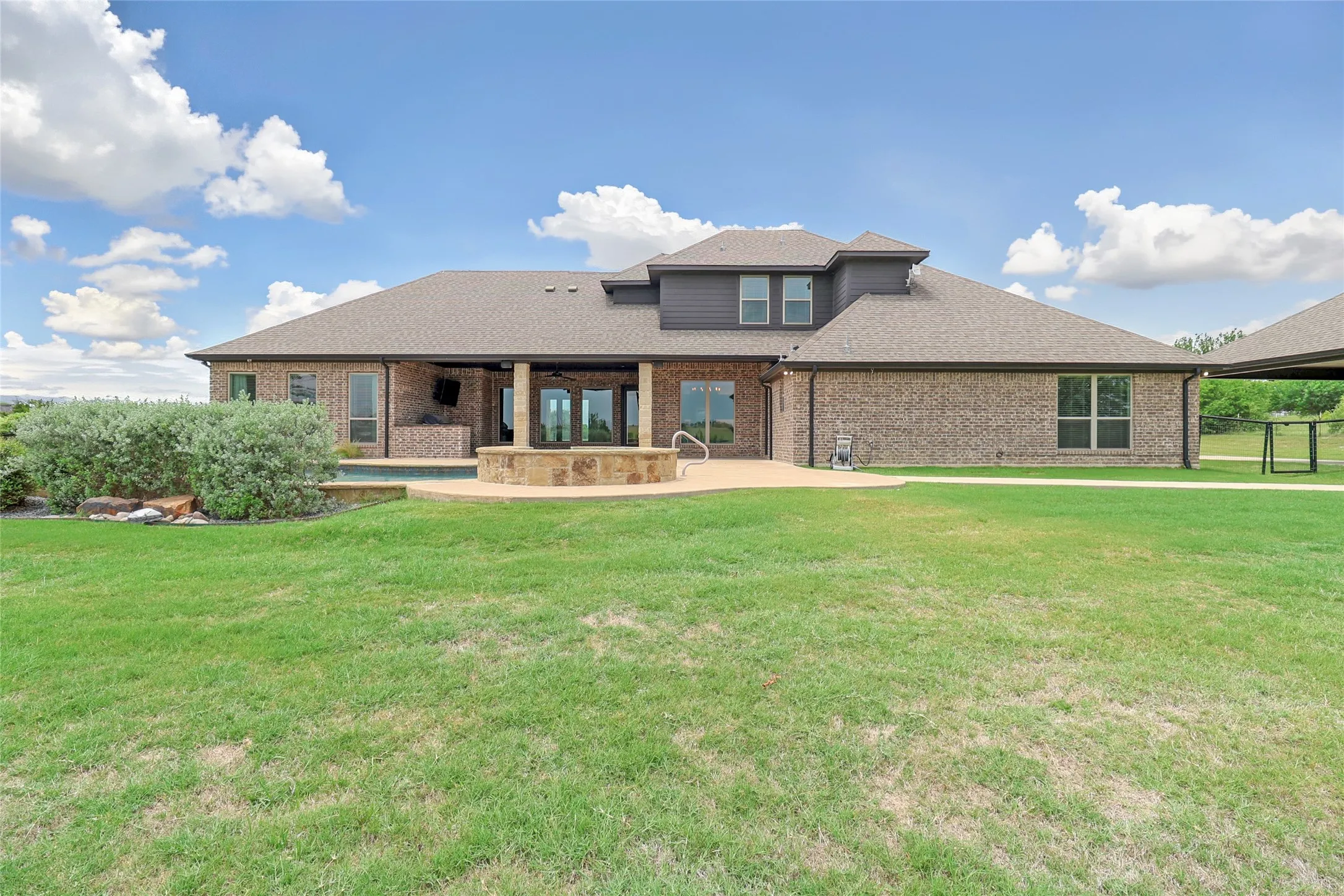 Single Family Residence For Sale in Johnson County , 6312 Nobu Place, Godley, Texas 76044, 4 Bedroom, 4 Bathroom, 3 Garage spaces, 3,282 Sqft, built in 2019, mls#21268610, Real Estate Agent in Godley, Homes For Sale in Johnson county, Homes For Sale in Godley, Realtor in Godley Texas, Real Estate Brokerage Independent Realty Texas, Luminita Cordes Realtor