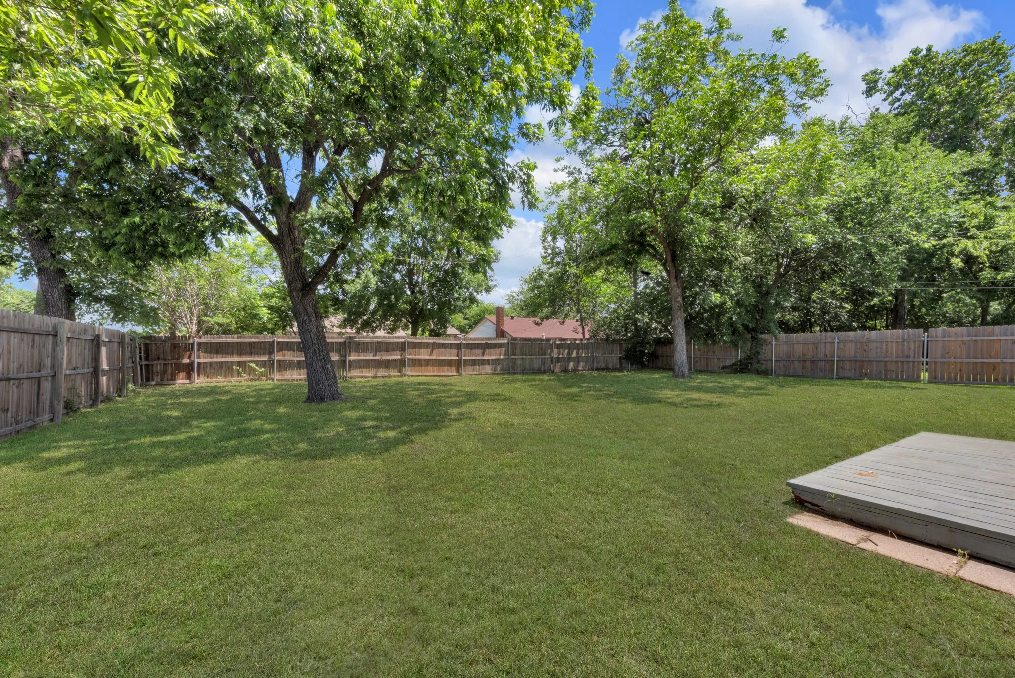 Single Family Residence For Sale in Tarrant County , 821 Lovers Lane, Grapevine, Texas 76051, 3 Bedroom, 2 Bathroom, 2 Garage spaces, 1,291 Sqft, built in 1967, mls#21267376, Real Estate Agent in Grapevine, Homes For Sale in Tarrant county, Homes For Sale in Grapevine, Realtor in Grapevine Texas, Real Estate Brokerage Independent Realty Texas, Luminita Cordes Realtor