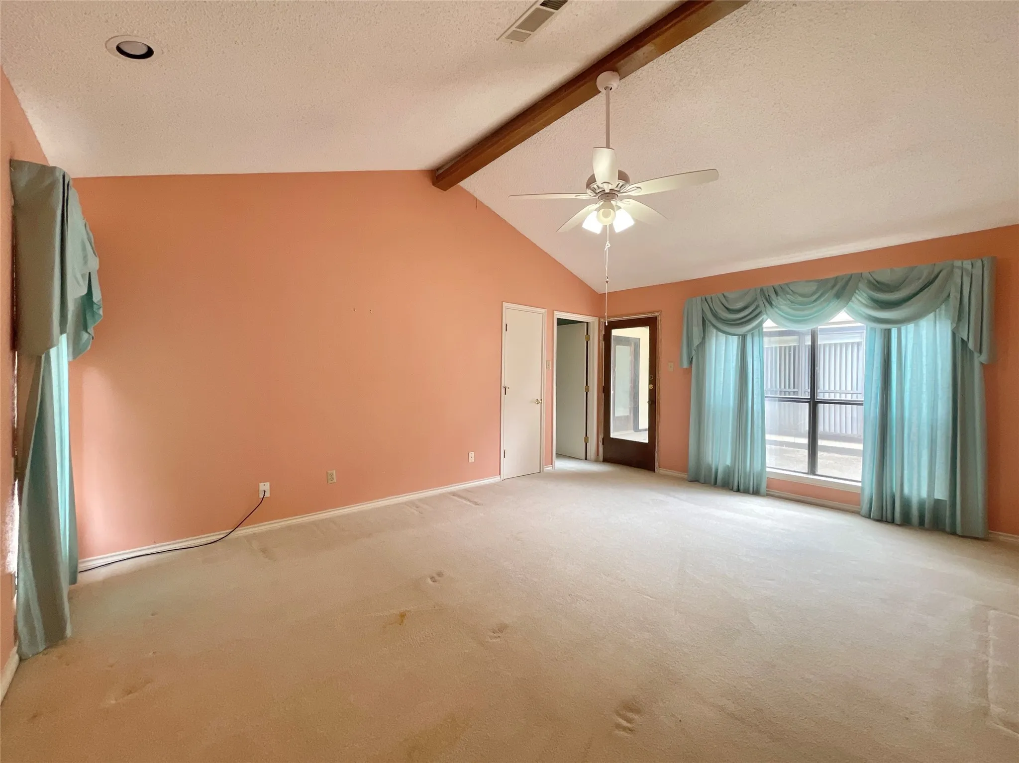 Single Family Residence For Sale in Dallas County , 9931 Chimney Hill Lane, Dallas, Texas 75243, 4 Bedroom, 3 Bathroom, 2 Garage spaces, 2,610 Sqft, built in 1979, mls#21265550, Real Estate Agent in Dallas, Homes For Sale in Dallas county, Homes For Sale in Dallas, Realtor in Dallas Texas, Real Estate Brokerage Independent Realty Texas, Luminita Cordes Realtor