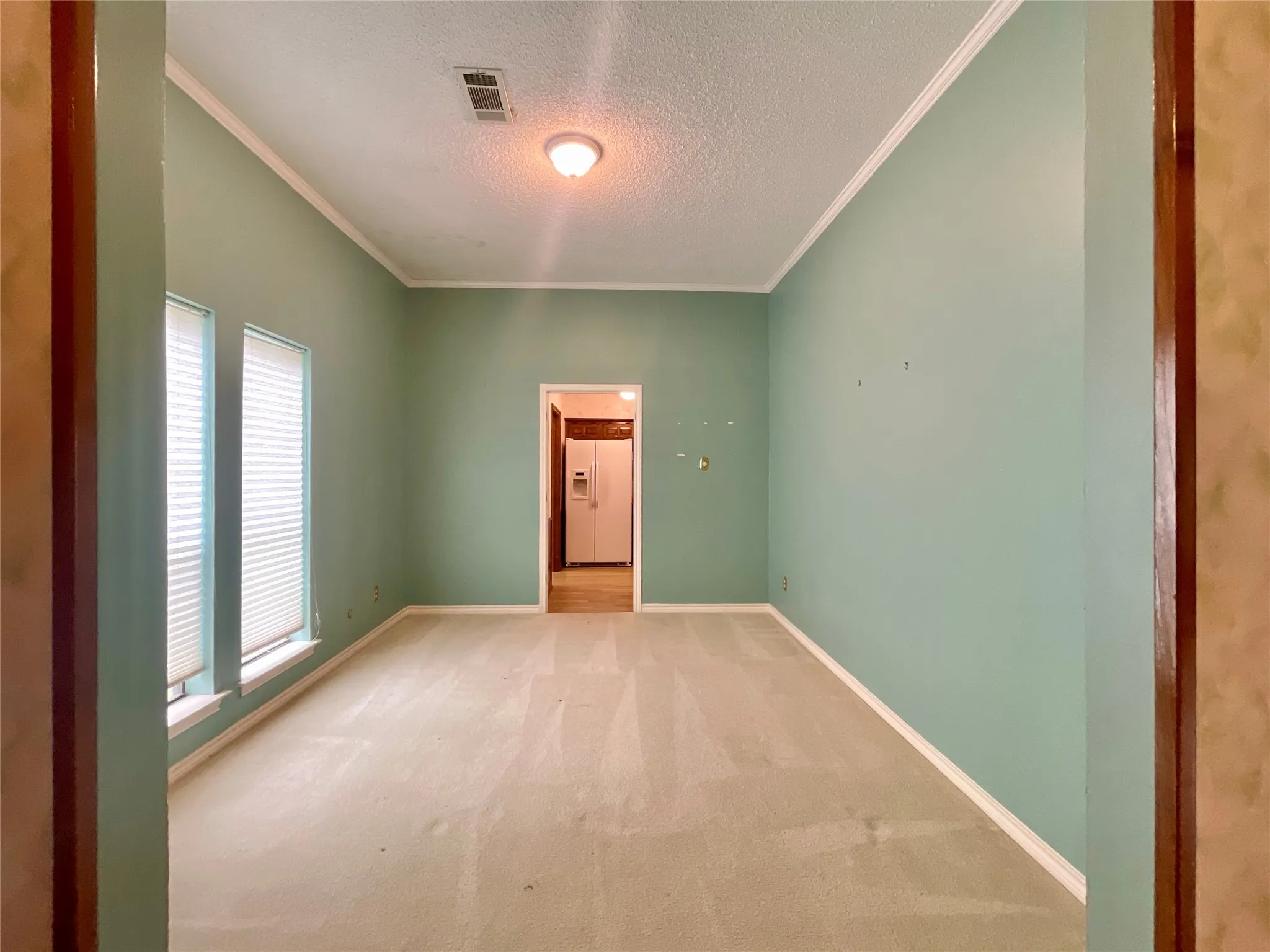 Single Family Residence For Sale in Dallas County , 9931 Chimney Hill Lane, Dallas, Texas 75243, 4 Bedroom, 3 Bathroom, 2 Garage spaces, 2,610 Sqft, built in 1979, mls#21265550, Real Estate Agent in Dallas, Homes For Sale in Dallas county, Homes For Sale in Dallas, Realtor in Dallas Texas, Real Estate Brokerage Independent Realty Texas, Luminita Cordes Realtor