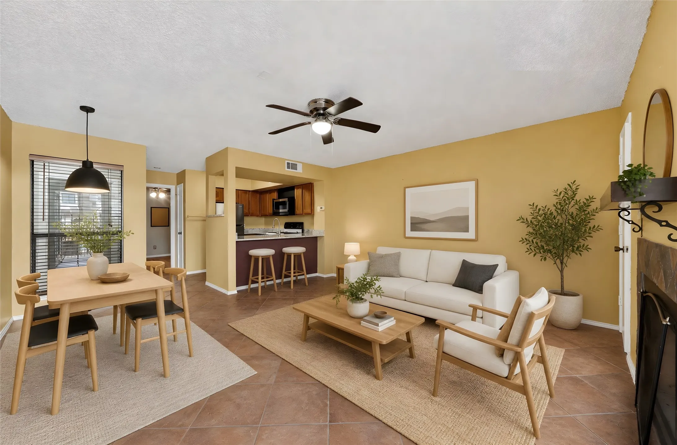 Condominium For Sale in Tarrant County , 3109 Sondra Drive 107, Fort Worth, Texas 76107, 1 Bedroom, 1 Bathroom, Garage spaces, 688 Sqft, built in 1982, mls#21261893, Real Estate Agent in Fort Worth, Homes For Sale in Tarrant county, Homes For Sale in Fort Worth, Realtor in Fort Worth Texas, Real Estate Brokerage Independent Realty Texas, Luminita Cordes Realtor