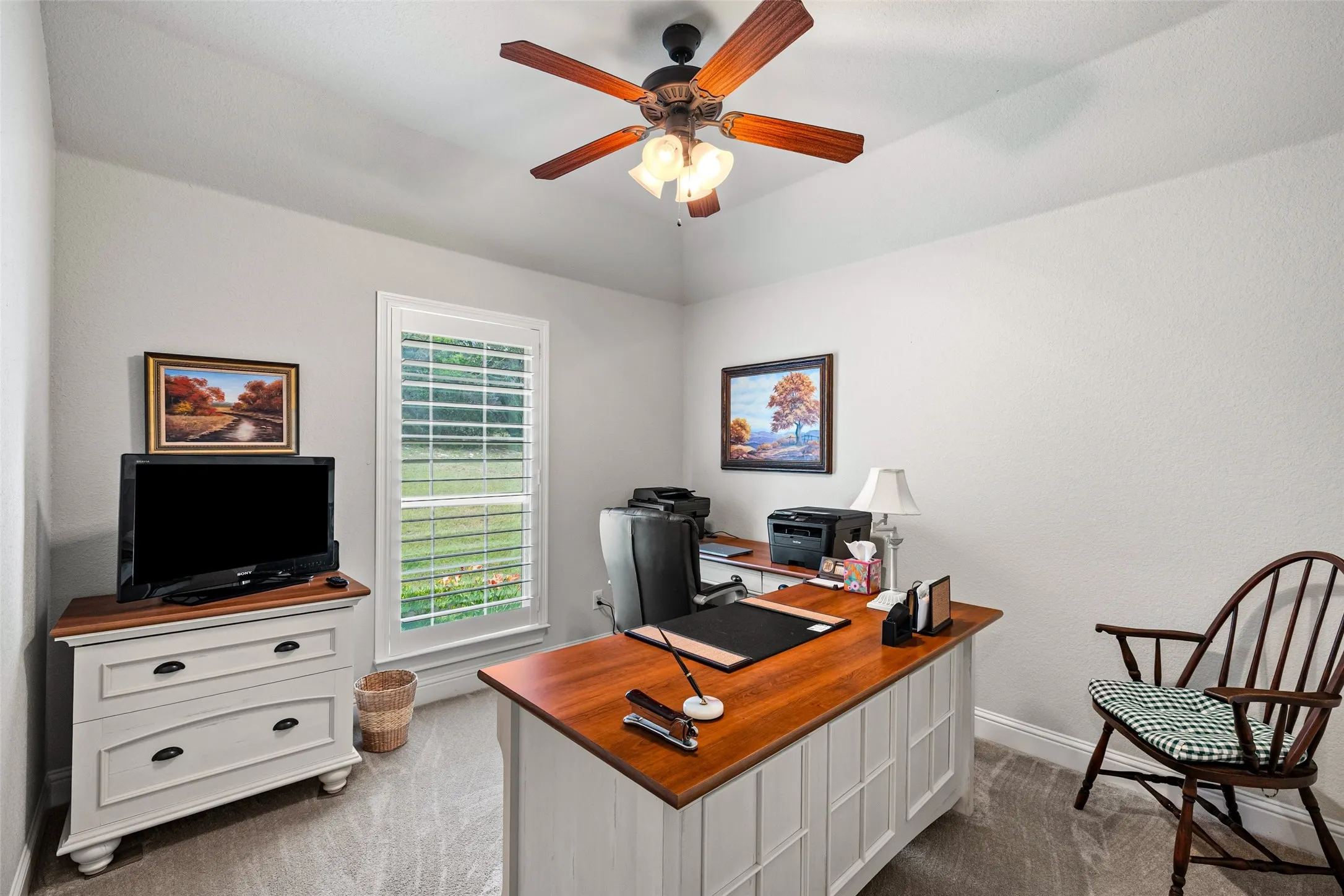 Single Family Residence For Sale in Hood County , 2809 Wind Point Court, Tolar, Texas 76476, 4 Bedroom, 3 Bathroom, 3 Garage spaces, 2,567 Sqft, built in 2007, mls#21266374, Real Estate Agent in Tolar, Homes For Sale in Hood county, Homes For Sale in Tolar, Realtor in Tolar Texas, Real Estate Brokerage Independent Realty Texas, Luminita Cordes Realtor