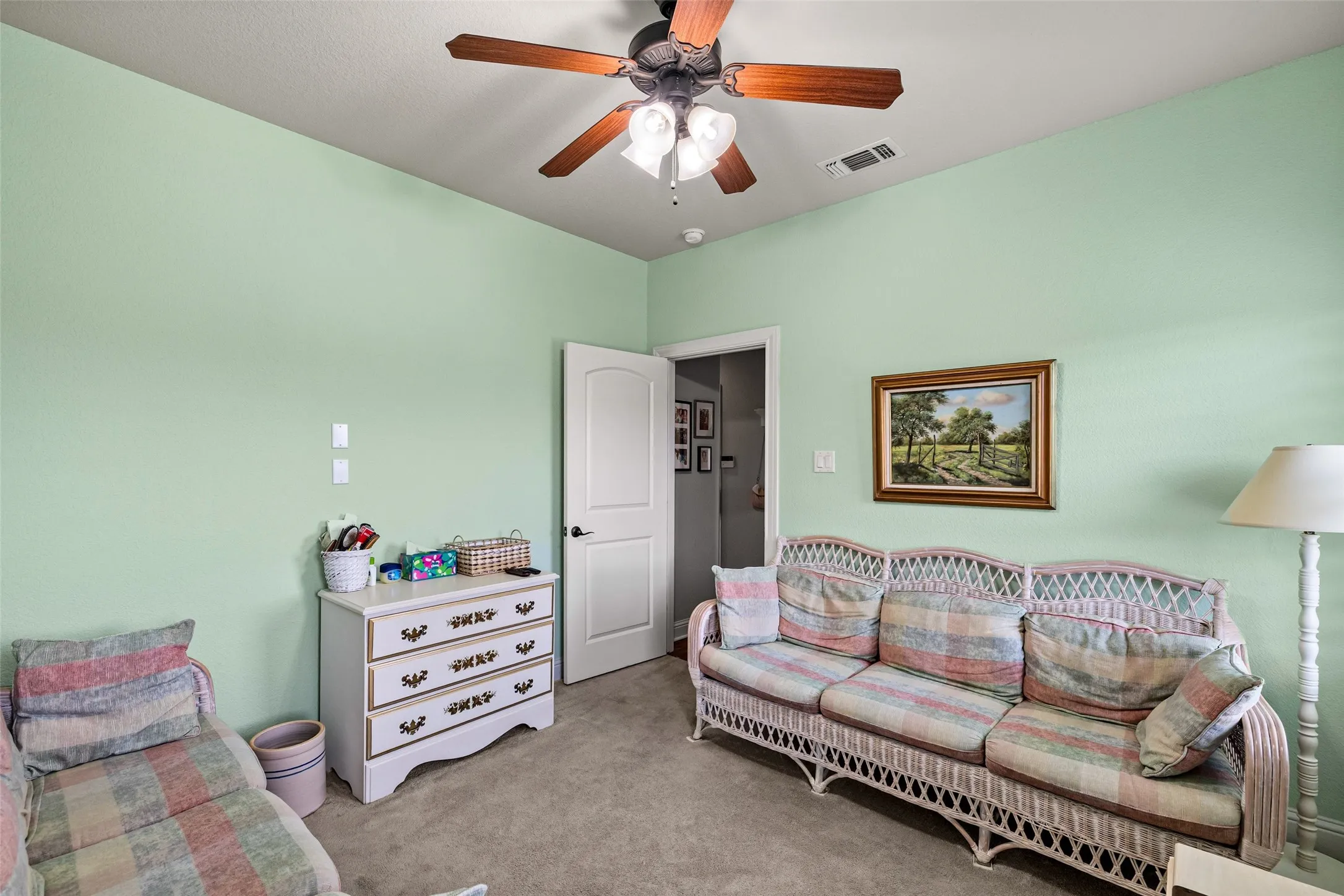 Single Family Residence For Sale in Hood County , 2809 Wind Point Court, Tolar, Texas 76476, 4 Bedroom, 3 Bathroom, 3 Garage spaces, 2,567 Sqft, built in 2007, mls#21266374, Real Estate Agent in Tolar, Homes For Sale in Hood county, Homes For Sale in Tolar, Realtor in Tolar Texas, Real Estate Brokerage Independent Realty Texas, Luminita Cordes Realtor