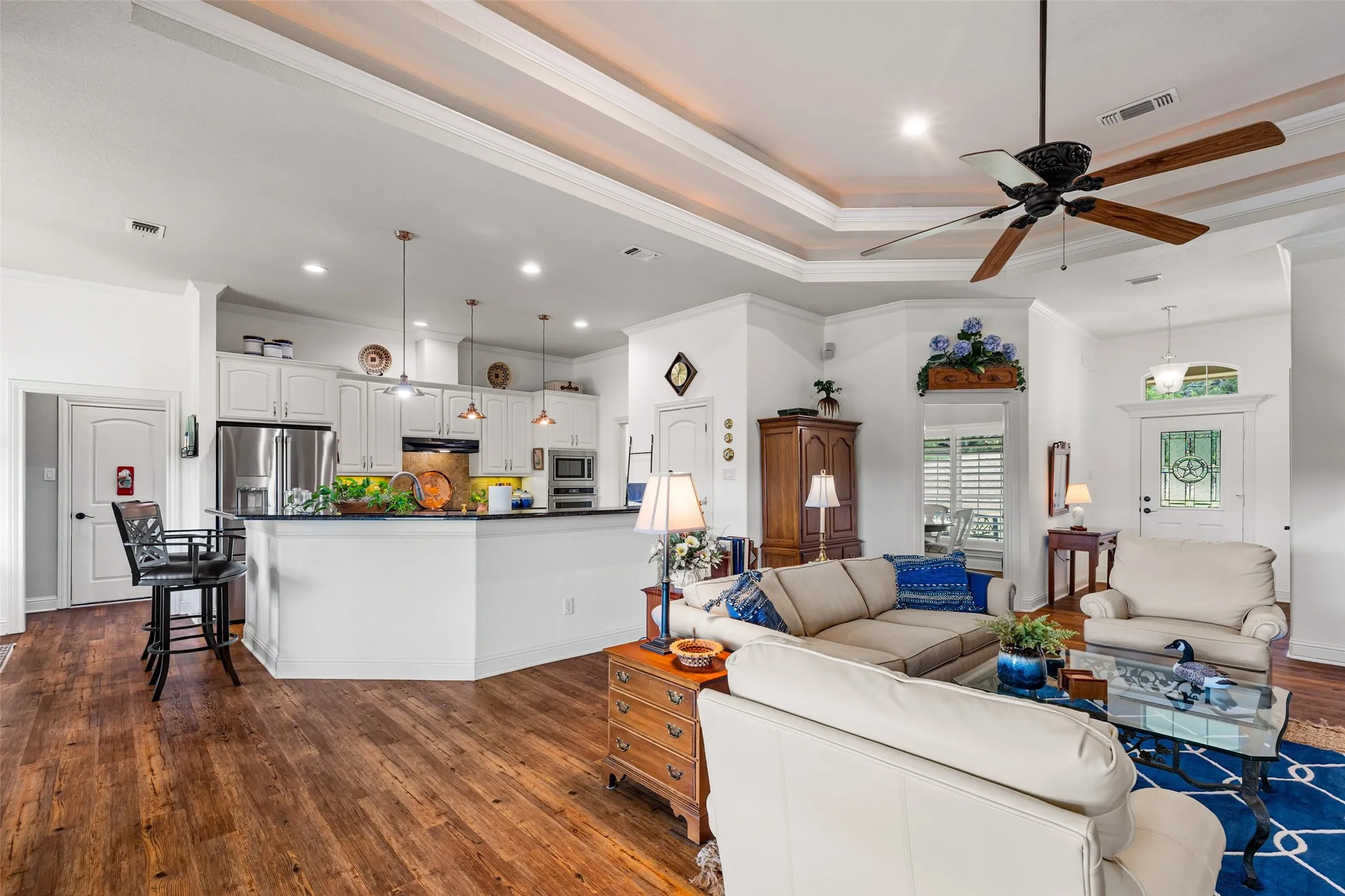 Single Family Residence For Sale in Hood County , 2809 Wind Point Court, Tolar, Texas 76476, 4 Bedroom, 3 Bathroom, 3 Garage spaces, 2,567 Sqft, built in 2007, mls#21266374, Real Estate Agent in Tolar, Homes For Sale in Hood county, Homes For Sale in Tolar, Realtor in Tolar Texas, Real Estate Brokerage Independent Realty Texas, Luminita Cordes Realtor