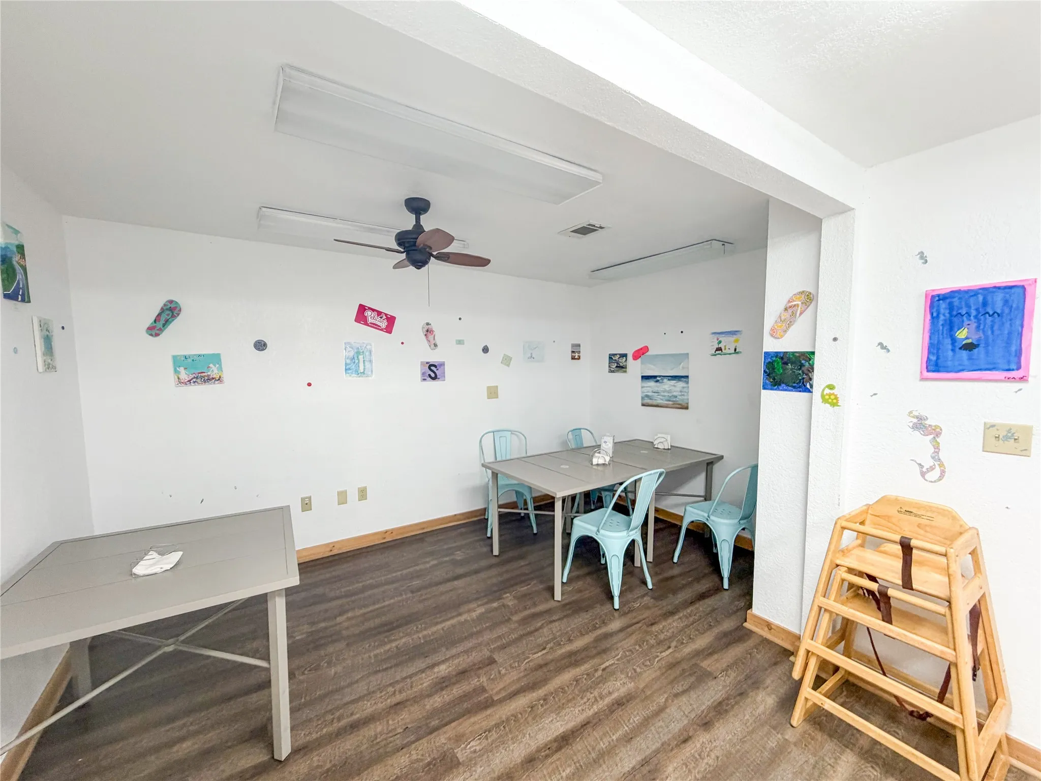 Business For Rent in Wise County , 507 S Business 287, Decatur, Texas 76234, 0, 0, Garage spaces, 0 Sqft, built in 1971, Price $1,750, mls#21267556, Real Estate Agent in Decatur, Homes For Rent in Wise county, Homes For Rent in Decatur, Realtor in Decatur Texas, Real Estate Brokerage Independent Realty Texas, Luminita Cordes Realtor