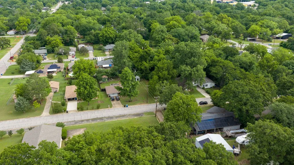 Unimproved Land For Sale in Grayson County , 911 Thatcher Street, Denison, Texas 75020, 0, 0, Garage spaces, 0 Sqft, built in 0, Price $42,000, mls#21270236, Real Estate Agent in Denison, Homes For Sale in Grayson county, Homes For Sale in Denison, Realtor in Denison Texas, Real Estate Brokerage Independent Realty Texas, Luminita Cordes Realtor
