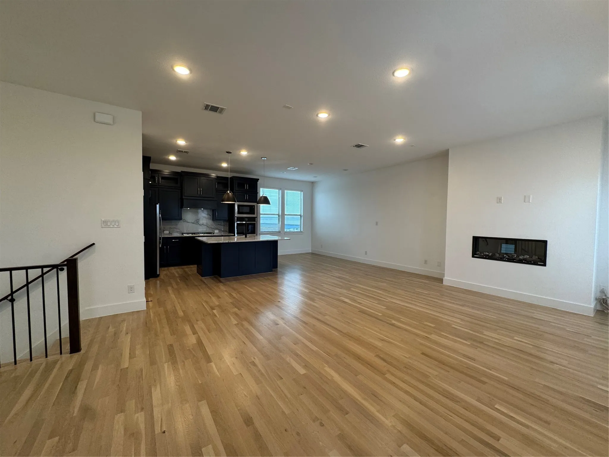 Single Family Residence For Rent in Rockwall County , 1221 Mark Place, Rowlett, Texas 75088, 3 Bedrooms, 4 Bathrooms, 2 Garage spaces, 2,190 Sqft, built in 2024, Price $3,400, mls#21266198, Real Estate Agent in Rowlett, Homes For Rent in Rockwall county, Homes For Rent in Rowlett, Realtor in Rowlett Texas, Real Estate Brokerage Independent Realty Texas, Luminita Cordes Realtor
