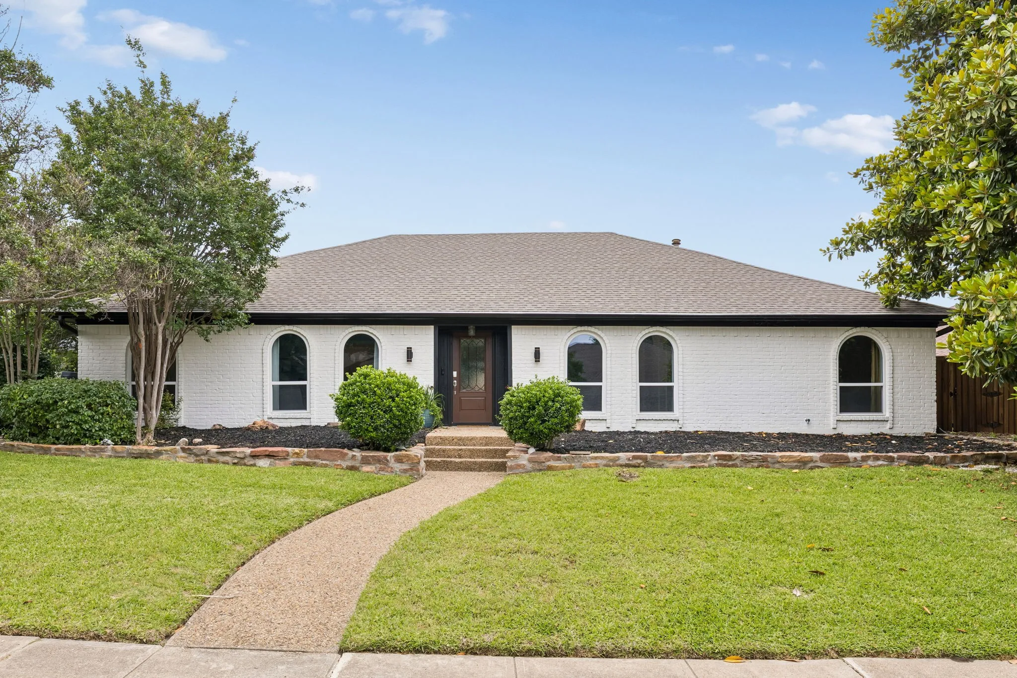 Single Family Residence For Sale in Collin County , 3409 Appalachian Way, Plano, Texas 75075, 4 Bedrooms, 3 Bathrooms, 2 Garage spaces, 2,401 Sqft, built in 1977, Price $549,000, mls#21269511, Real Estate Agent in Plano, Homes For Sale in Collin county, Homes For Sale in Plano, Realtor in Plano Texas, Real Estate Brokerage Independent Realty Texas, Luminita Cordes Realtor