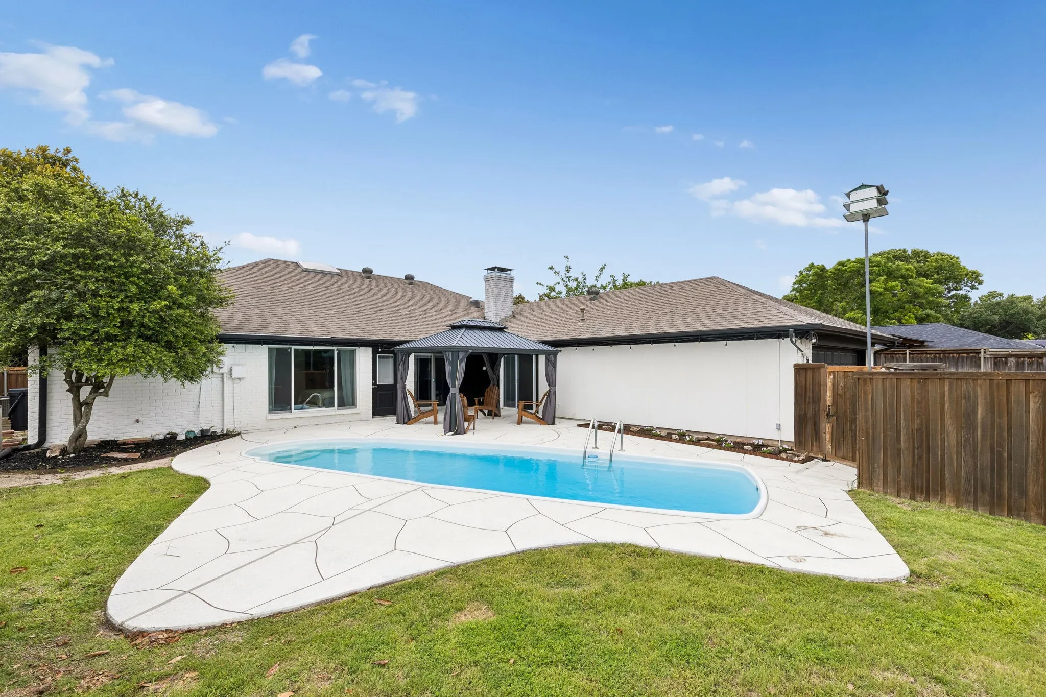 Single Family Residence For Sale in Collin County , 3409 Appalachian Way, Plano, Texas 75075, 4 Bedrooms, 3 Bathrooms, 2 Garage spaces, 2,401 Sqft, built in 1977, Price $549,000, mls#21269511, Real Estate Agent in Plano, Homes For Sale in Collin county, Homes For Sale in Plano, Realtor in Plano Texas, Real Estate Brokerage Independent Realty Texas, Luminita Cordes Realtor