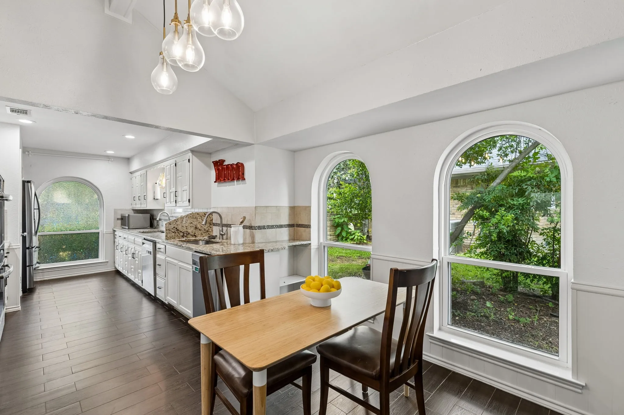 Single Family Residence For Sale in Collin County , 3409 Appalachian Way, Plano, Texas 75075, 4 Bedrooms, 3 Bathrooms, 2 Garage spaces, 2,401 Sqft, built in 1977, Price $549,000, mls#21269511, Real Estate Agent in Plano, Homes For Sale in Collin county, Homes For Sale in Plano, Realtor in Plano Texas, Real Estate Brokerage Independent Realty Texas, Luminita Cordes Realtor