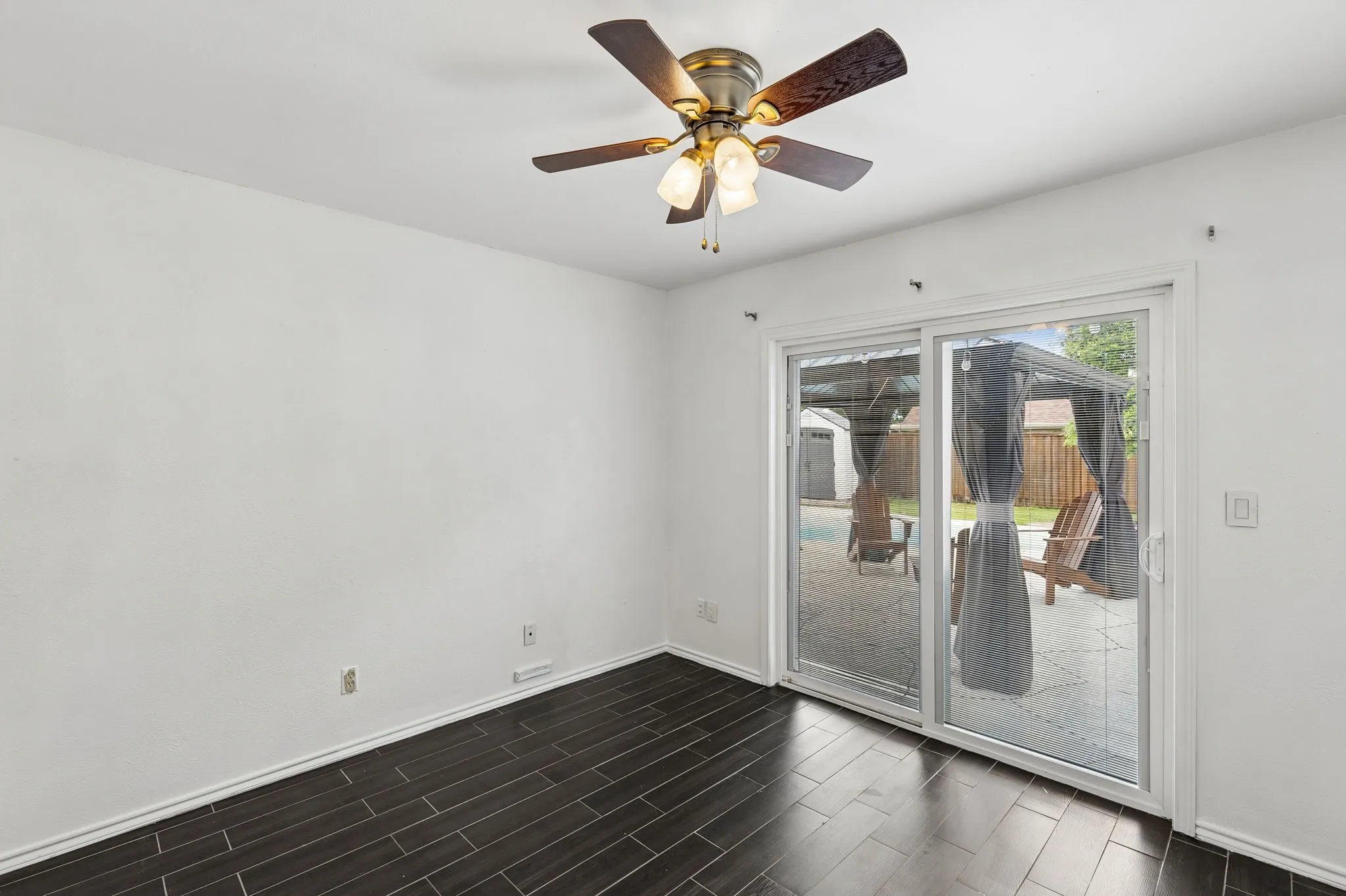 Single Family Residence For Sale in Collin County , 3409 Appalachian Way, Plano, Texas 75075, 4 Bedrooms, 3 Bathrooms, 2 Garage spaces, 2,401 Sqft, built in 1977, Price $549,000, mls#21269511, Real Estate Agent in Plano, Homes For Sale in Collin county, Homes For Sale in Plano, Realtor in Plano Texas, Real Estate Brokerage Independent Realty Texas, Luminita Cordes Realtor