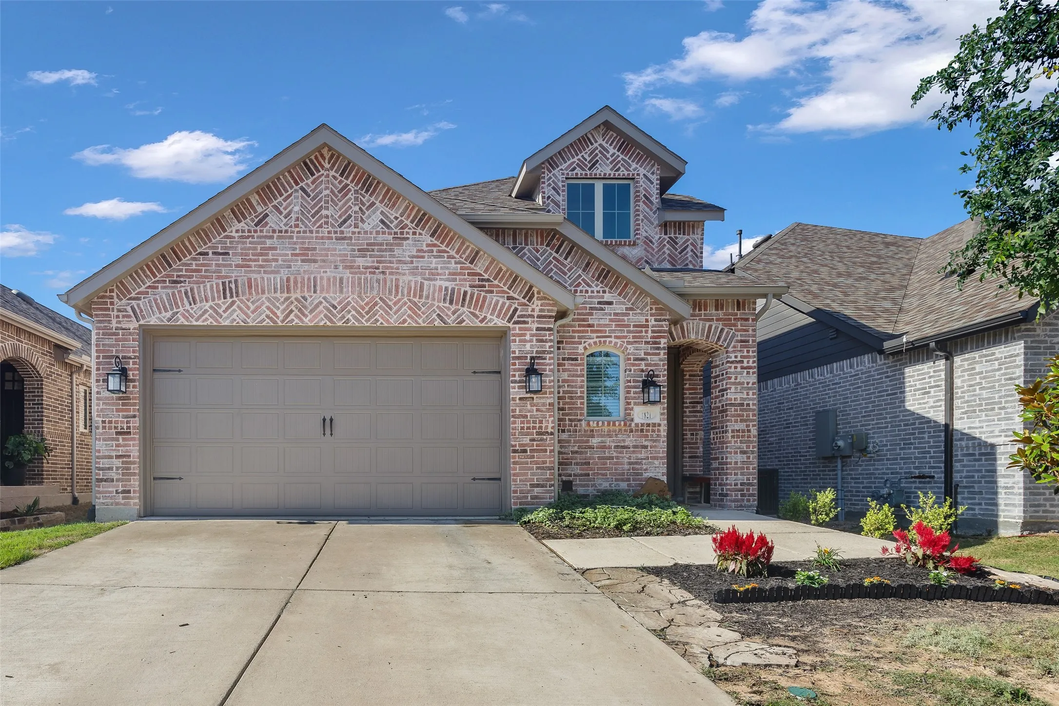 Single Family Residence For Sale in Grayson County , 1821 Eagle Landing, Van Alstyne, Texas 75495, 5 Bedroom, 3 Bathroom, 2 Garage spaces, 2,572 Sqft, built in 2021, Price $389,000, mls#21269599, Real Estate Agent in Van Alstyne, Homes For Sale in Grayson county, Homes For Sale in Van Alstyne, Realtor in Van Alstyne Texas, Real Estate Brokerage Independent Realty Texas, Luminita Cordes Realtor