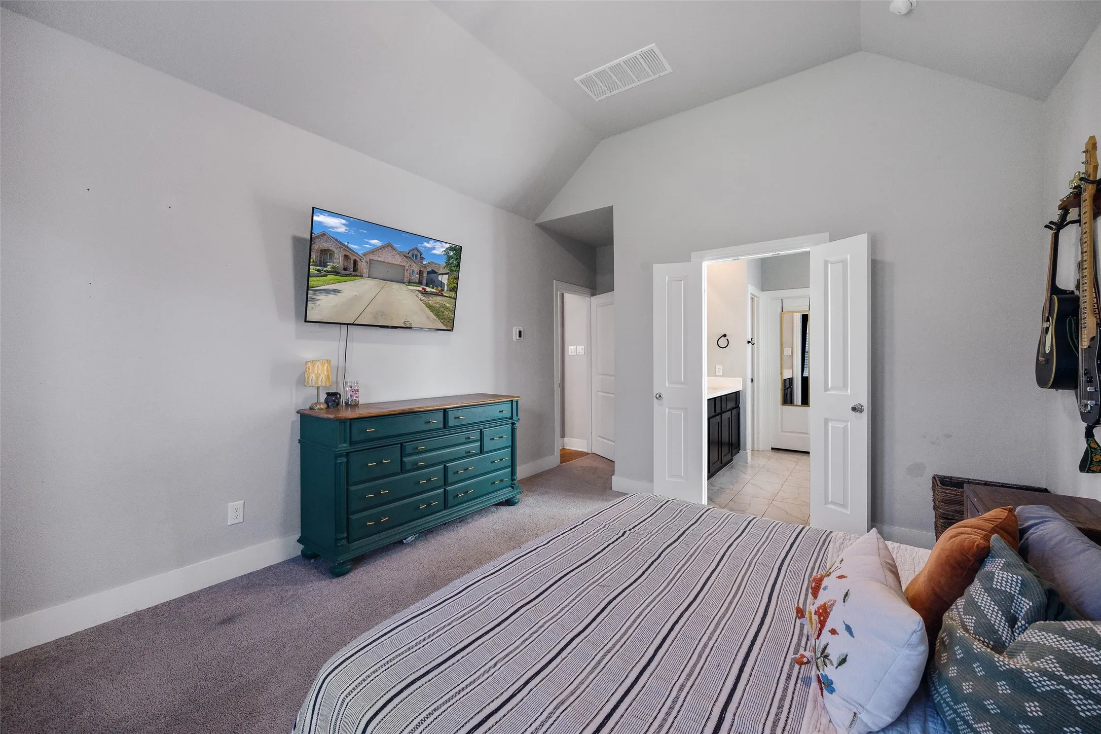 Single Family Residence For Sale in Grayson County , 1821 Eagle Landing, Van Alstyne, Texas 75495, 5 Bedroom, 3 Bathroom, 2 Garage spaces, 2,572 Sqft, built in 2021, Price $389,000, mls#21269599, Real Estate Agent in Van Alstyne, Homes For Sale in Grayson county, Homes For Sale in Van Alstyne, Realtor in Van Alstyne Texas, Real Estate Brokerage Independent Realty Texas, Luminita Cordes Realtor