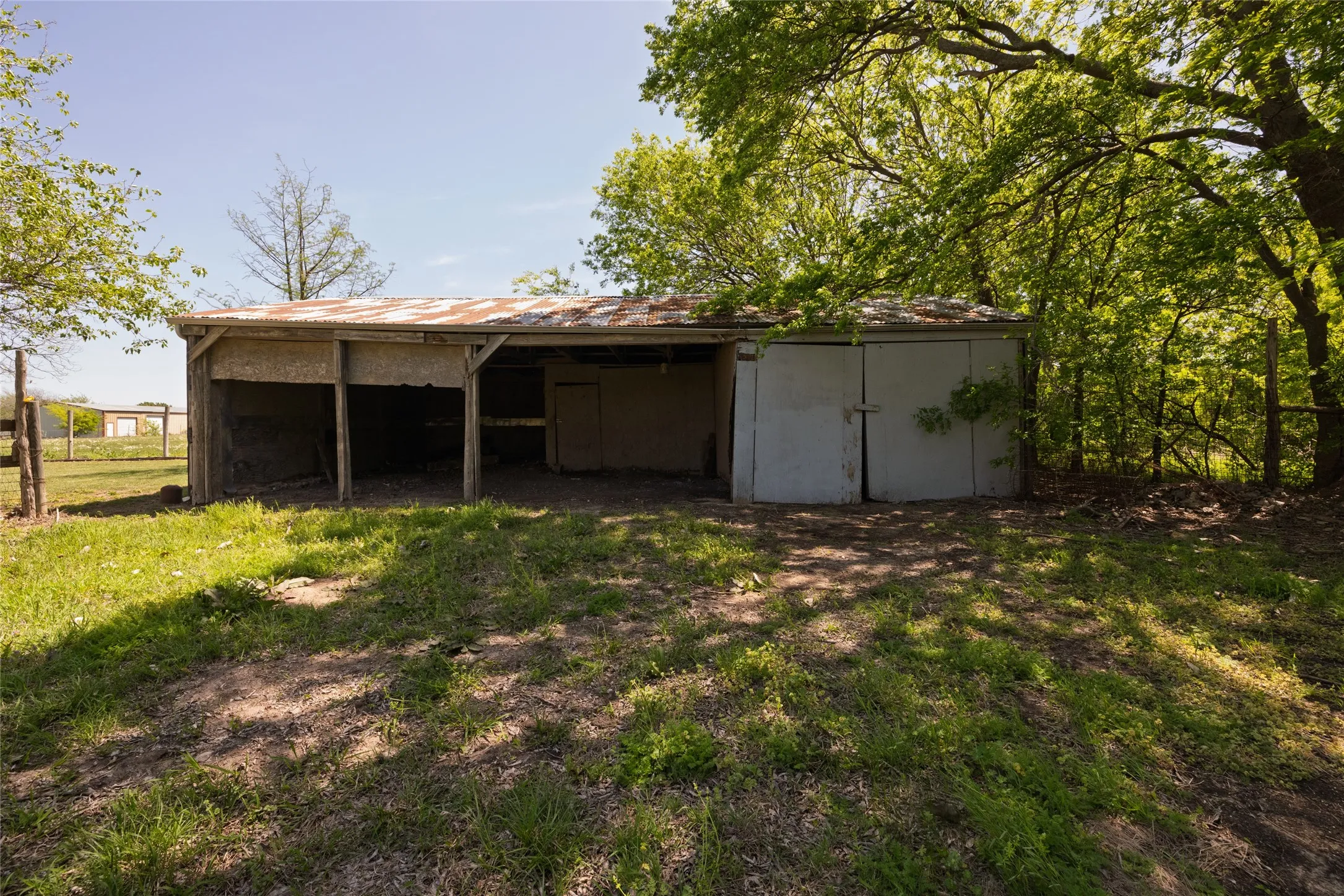 Manufactured Home For Sale in Denton County , 14260 Warbler Lane, Haslet, Texas 76052, 3 Bedrooms, 2 Bathrooms, 2 Garage spaces, 1,200 Sqft, built in 1989, Price $650,000, mls#21270266, Real Estate Agent in Haslet, Homes For Sale in Denton county, Homes For Sale in Haslet, Realtor in Haslet Texas, Real Estate Brokerage Independent Realty Texas, Luminita Cordes Realtor