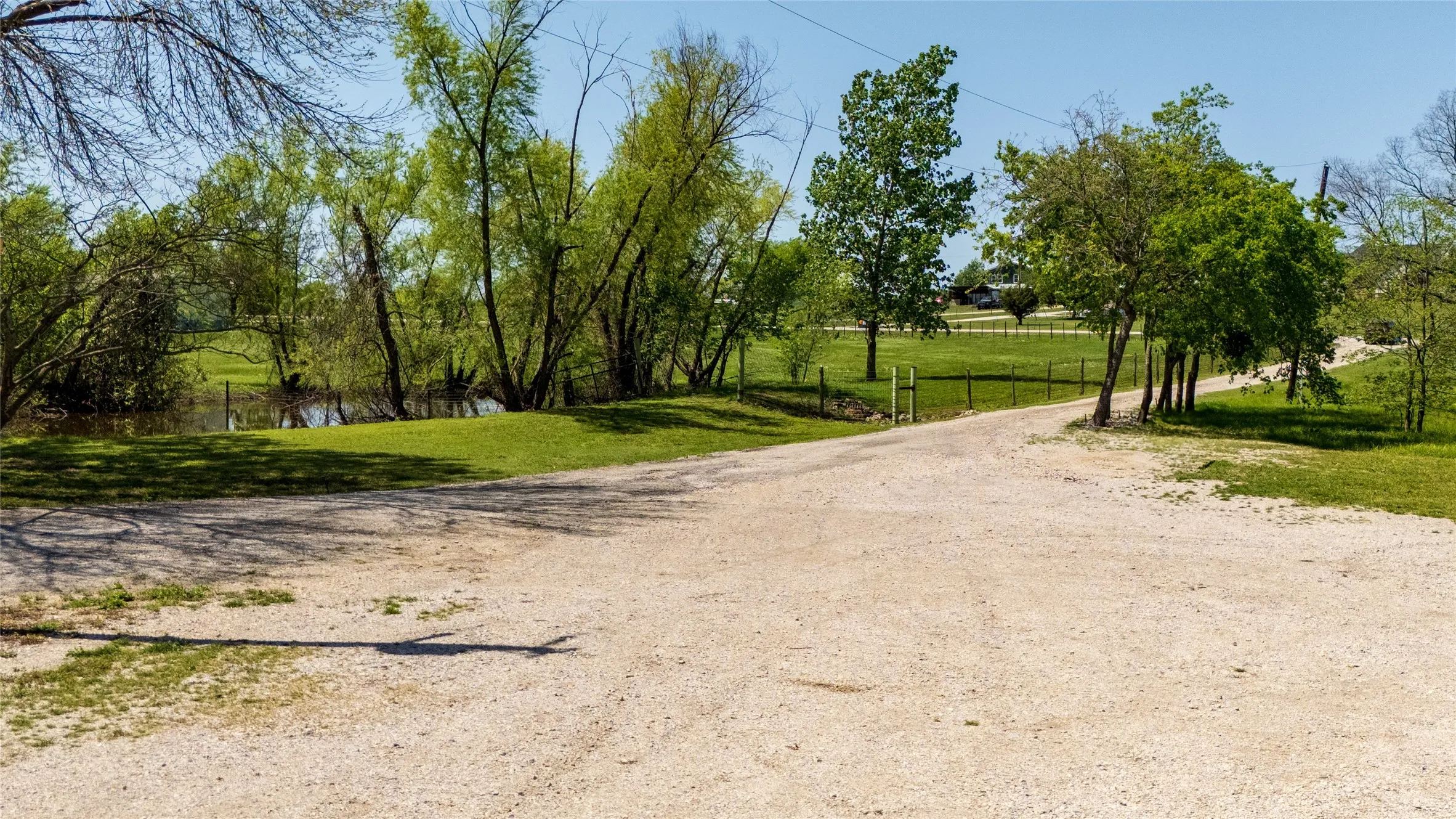 Manufactured Home For Sale in Denton County , 14260 Warbler Lane, Haslet, Texas 76052, 3 Bedrooms, 2 Bathrooms, 2 Garage spaces, 1,200 Sqft, built in 1989, Price $650,000, mls#21270266, Real Estate Agent in Haslet, Homes For Sale in Denton county, Homes For Sale in Haslet, Realtor in Haslet Texas, Real Estate Brokerage Independent Realty Texas, Luminita Cordes Realtor