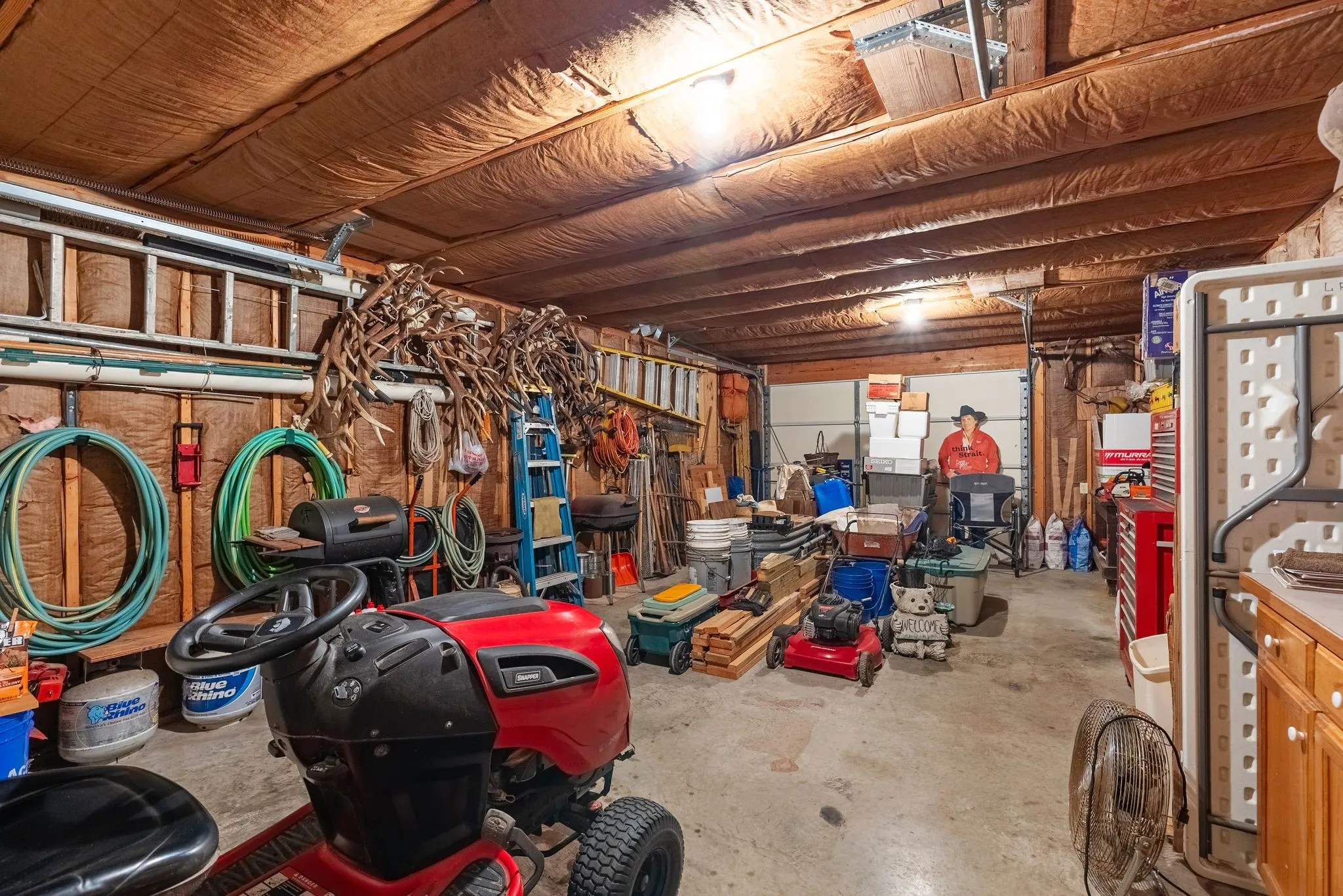 Single Family Residence For Sale in Rains County , 145 Rs County Road 3445, Emory, Texas 75440, 2 Bedrooms, 2 Bathrooms, 2 Garage spaces, 1,800 Sqft, built in 2004, Price $299,000, mls#21270106, Real Estate Agent in Emory, Homes For Sale in Rains county, Homes For Sale in Emory, Realtor in Emory Texas, Real Estate Brokerage Independent Realty Texas, Luminita Cordes Realtor