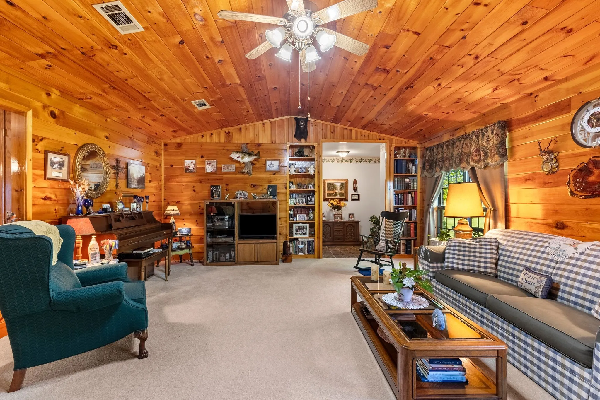 Single Family Residence For Sale in Rains County , 145 Rs County Road 3445, Emory, Texas 75440, 2 Bedrooms, 2 Bathrooms, 2 Garage spaces, 1,800 Sqft, built in 2004, Price $299,000, mls#21270106, Real Estate Agent in Emory, Homes For Sale in Rains county, Homes For Sale in Emory, Realtor in Emory Texas, Real Estate Brokerage Independent Realty Texas, Luminita Cordes Realtor