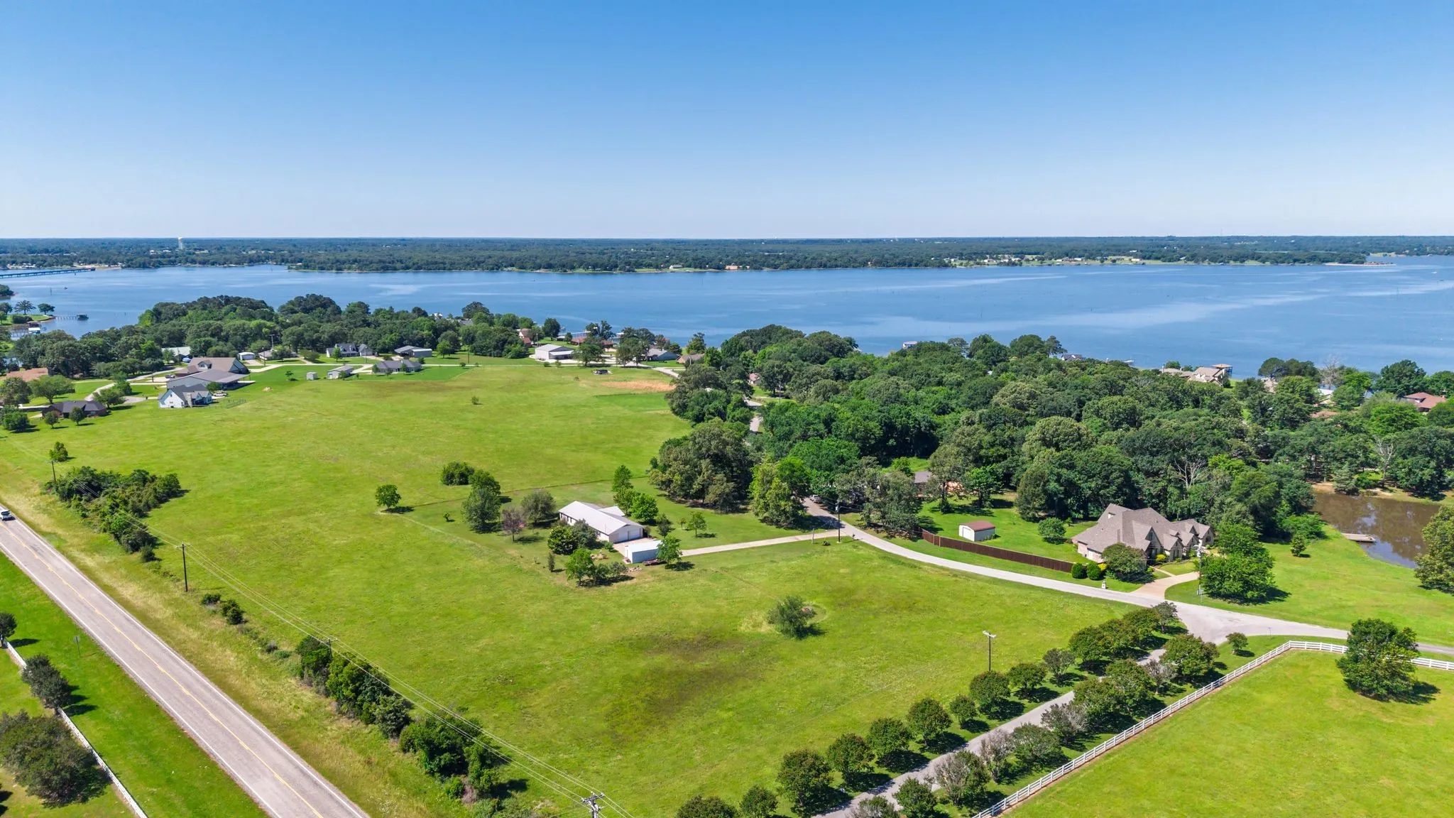 Single Family Residence For Sale in Rains County , 145 Rs County Road 3445, Emory, Texas 75440, 2 Bedrooms, 2 Bathrooms, 2 Garage spaces, 1,800 Sqft, built in 2004, Price $299,000, mls#21270106, Real Estate Agent in Emory, Homes For Sale in Rains county, Homes For Sale in Emory, Realtor in Emory Texas, Real Estate Brokerage Independent Realty Texas, Luminita Cordes Realtor